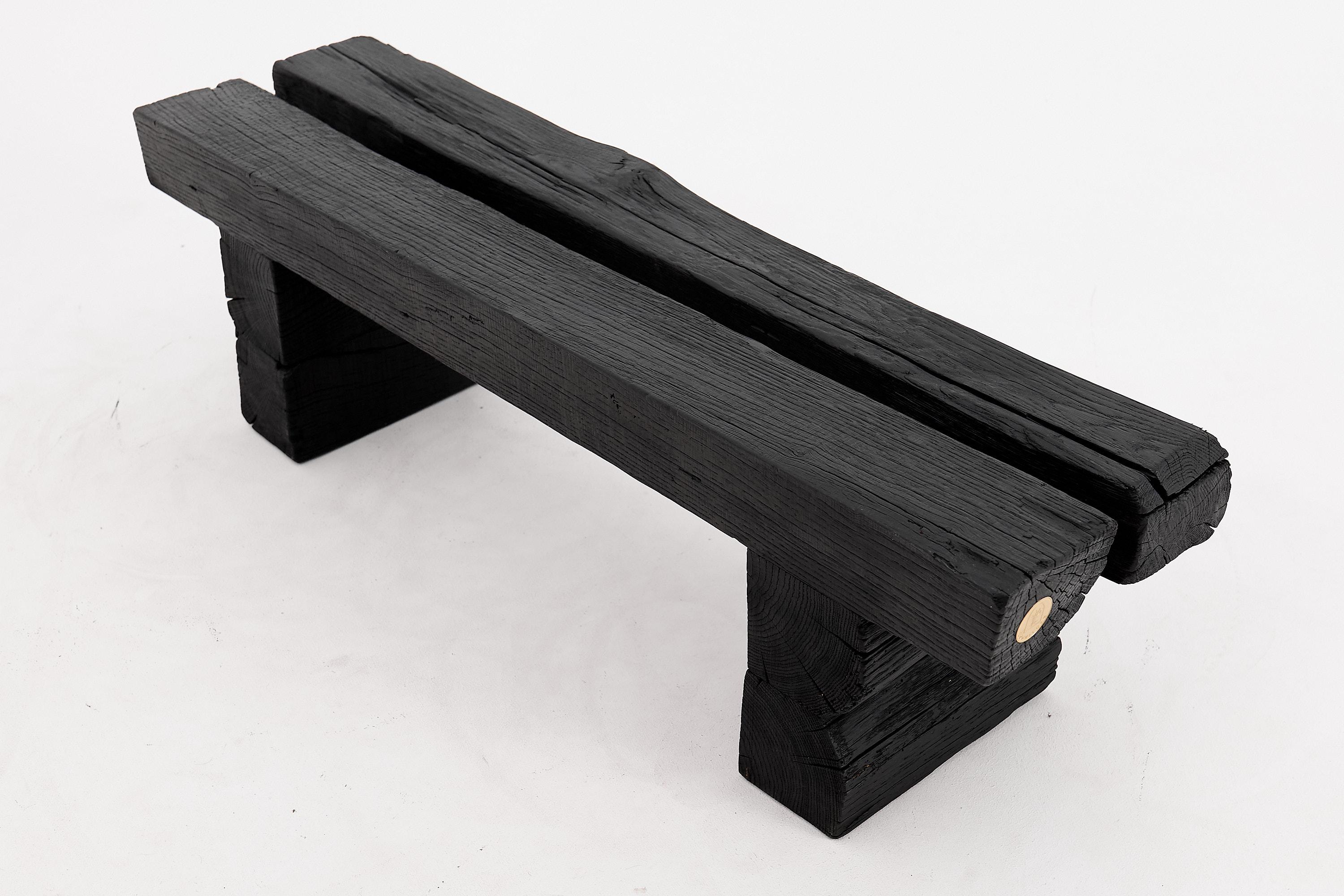 Panchina da giardino rustica in Wood annerito con forma organica grezza per interni ed esterni in vendita 5