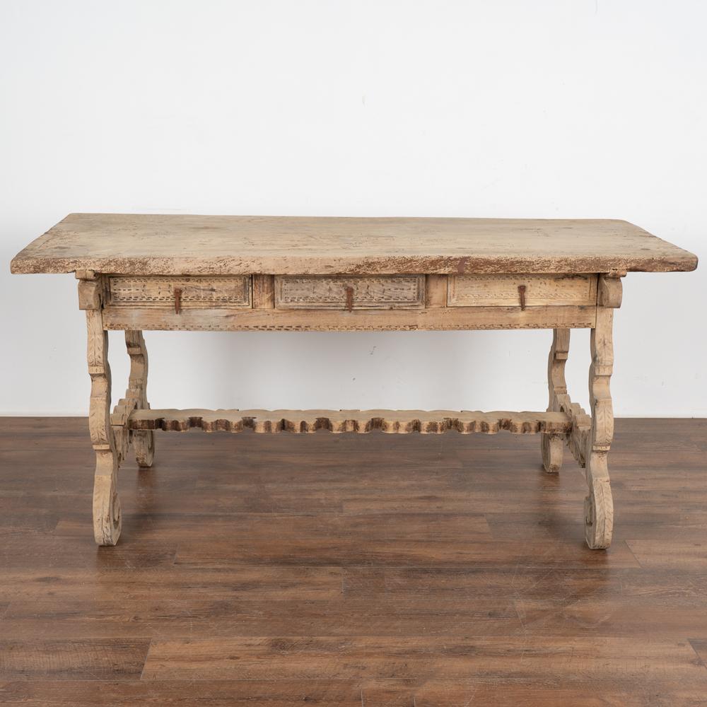 Rustic Bleached Oak Writing Table, Spain circa 1900's In Good Condition In Round Top, TX
