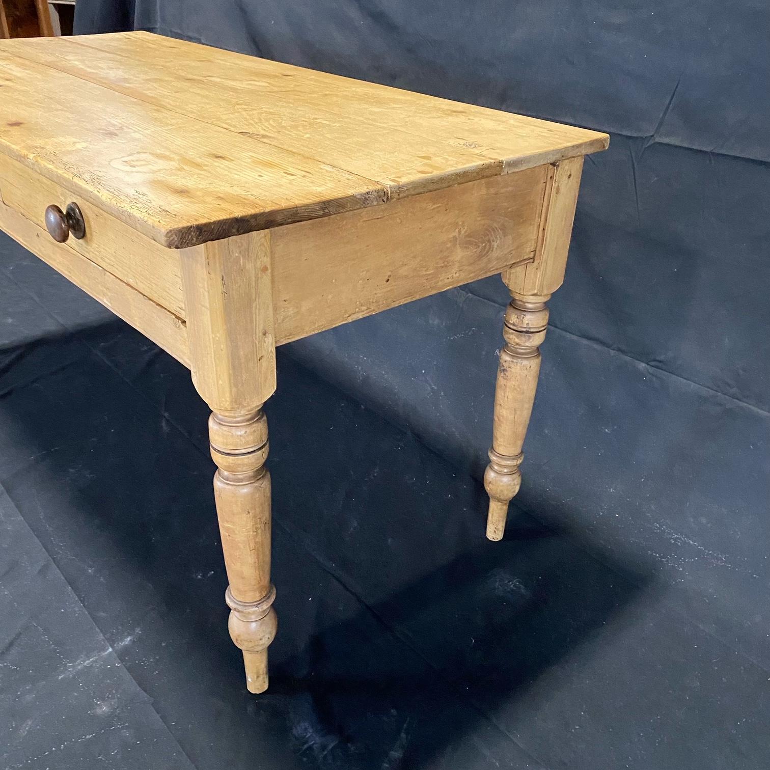 Rustic British Antique Scrubbed Pine Desk, Console or Kitchen Prep Table In Good Condition In Hopewell, NJ