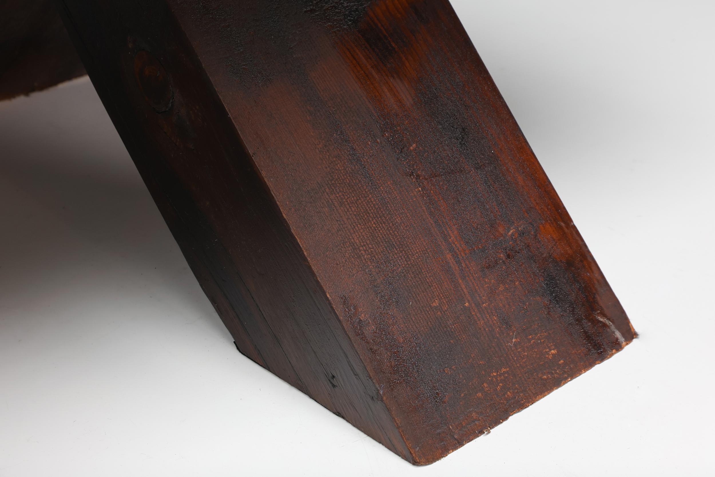 Rustikaler brutalistischer dunkler Holz-Esstisch mit X-Beinen, Italien, 1940er Jahre 3