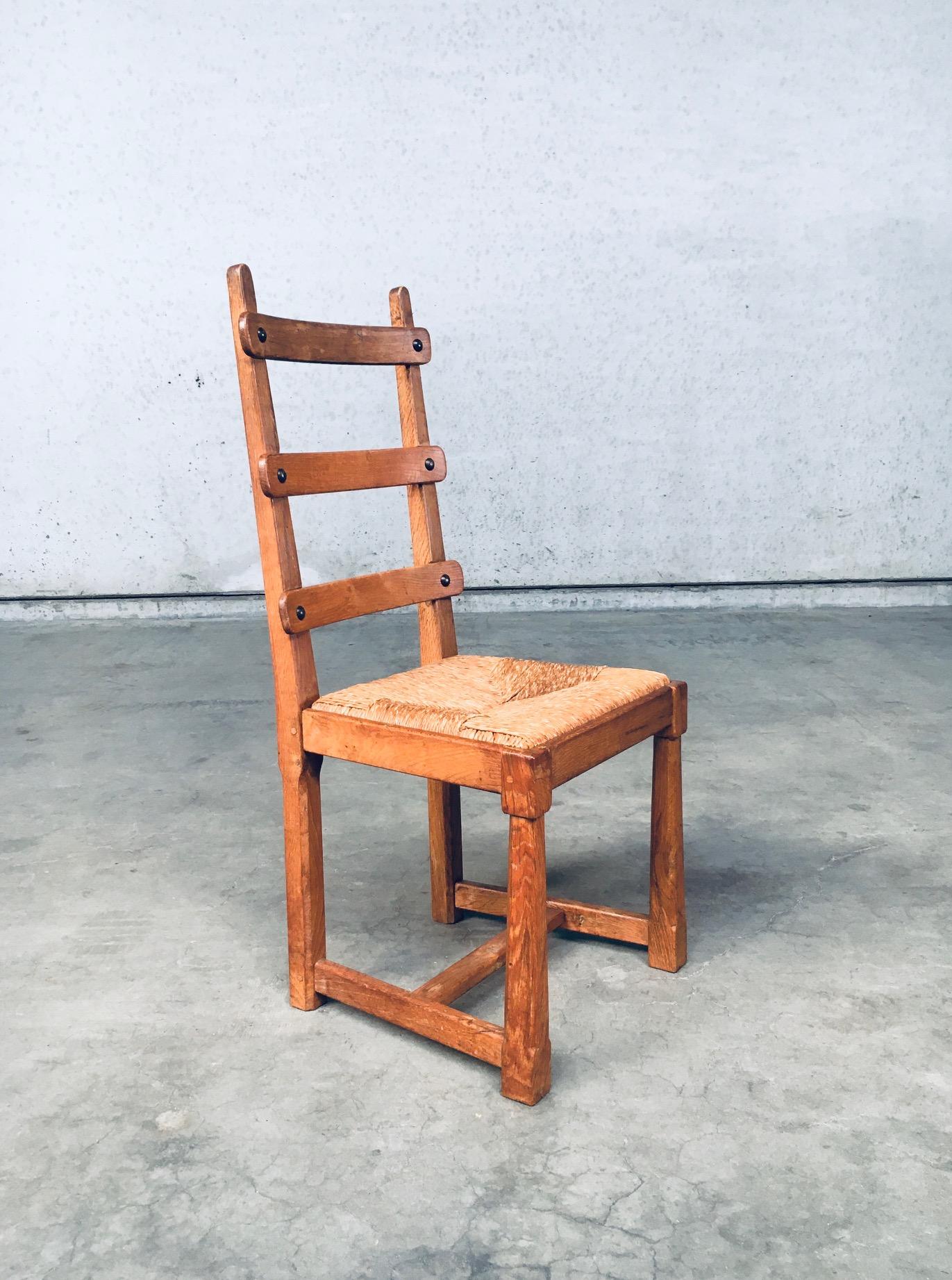 Set di sedie da pranzo rustiche con schienale a doghe in Oak Design, Belgio, anni '60 in vendita 3