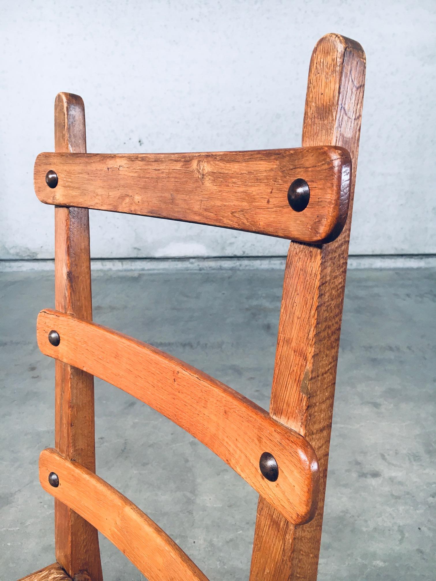 Set di sedie da pranzo rustiche con schienale a doghe in Oak Design, Belgio, anni '60 in vendita 7