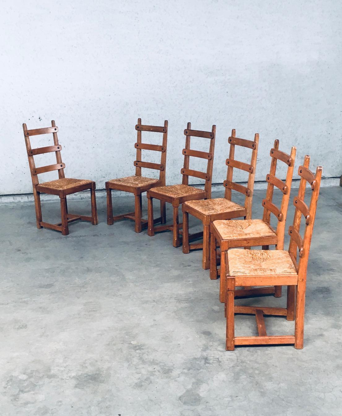 Brutalismo Set di sedie da pranzo rustiche con schienale a doghe in Oak Design, Belgio, anni '60 in vendita