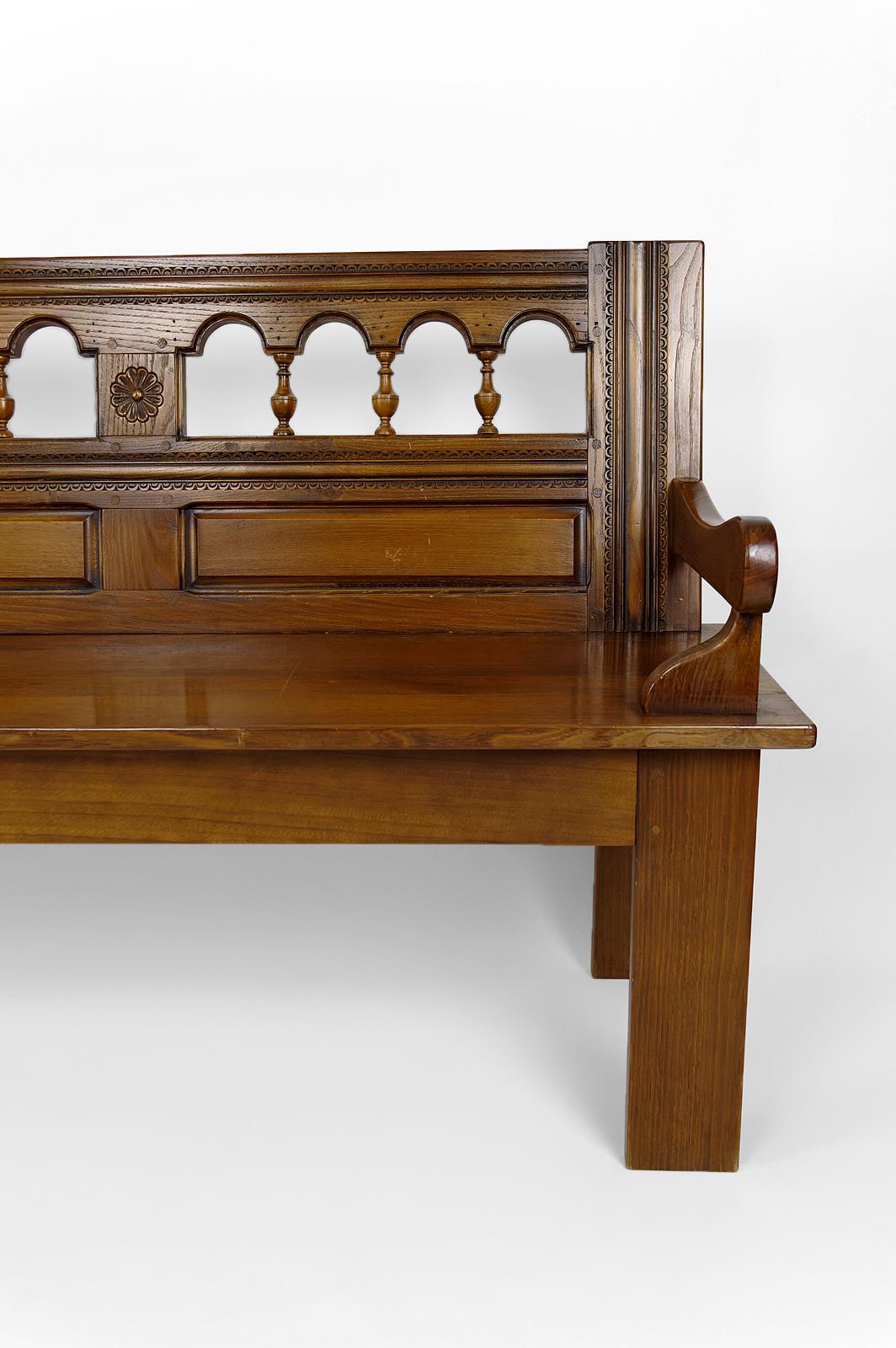 Banc de ferme rustique en chêne sculpté, France, 20e siècle 2