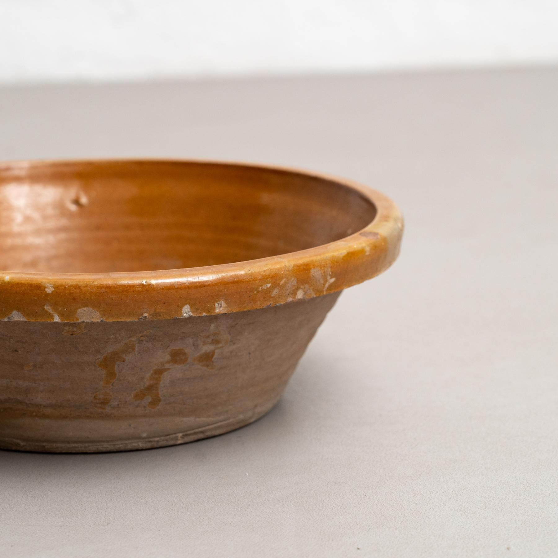 Vaso rustico in ceramica con bellissimi toni della terra - Inizio XX secolo in vendita 2