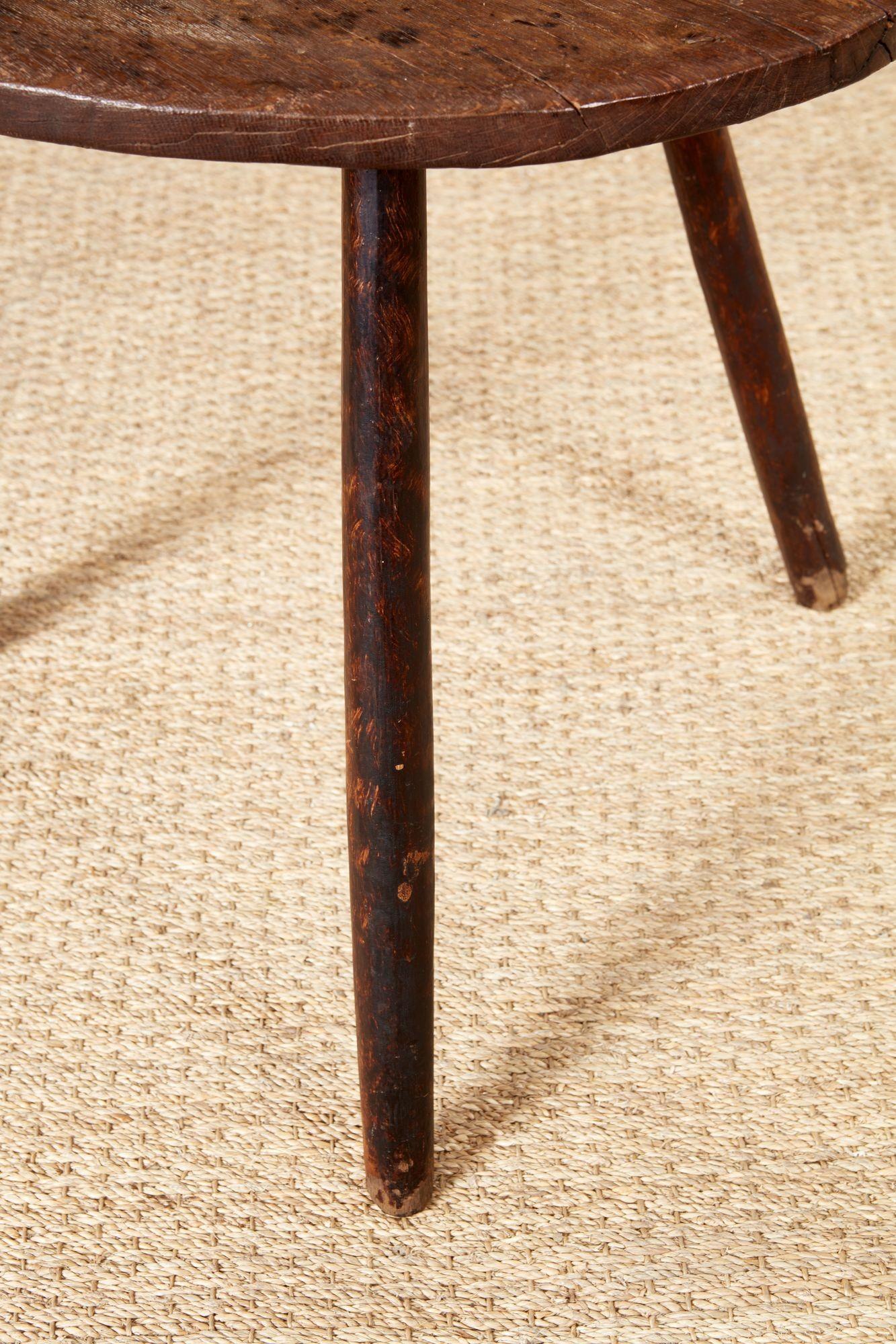 XIXe siècle Table de grillon rustique à plateau de fromage en vente