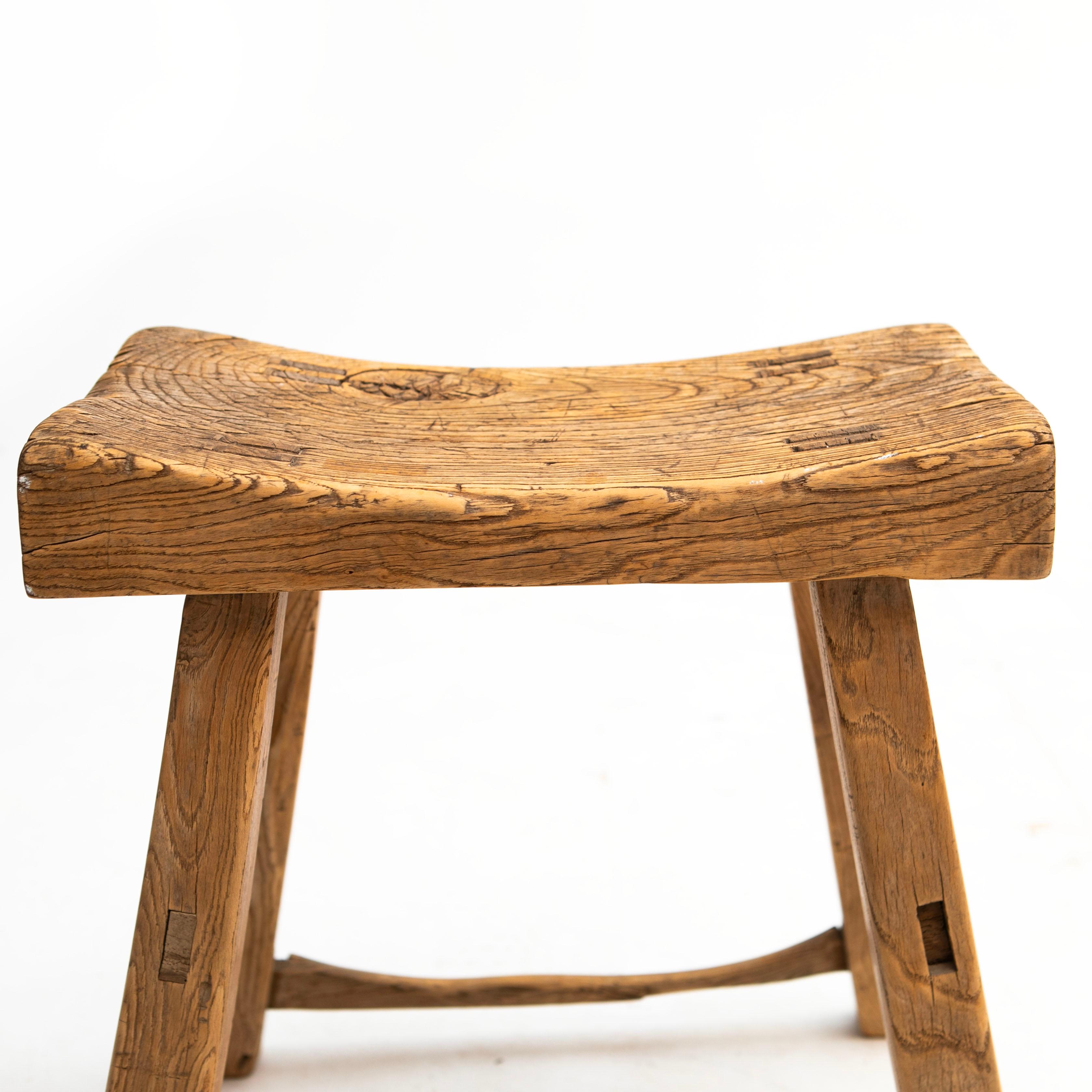 Rustic Chinese 18-19th Century Elmwood Stool For Sale 1