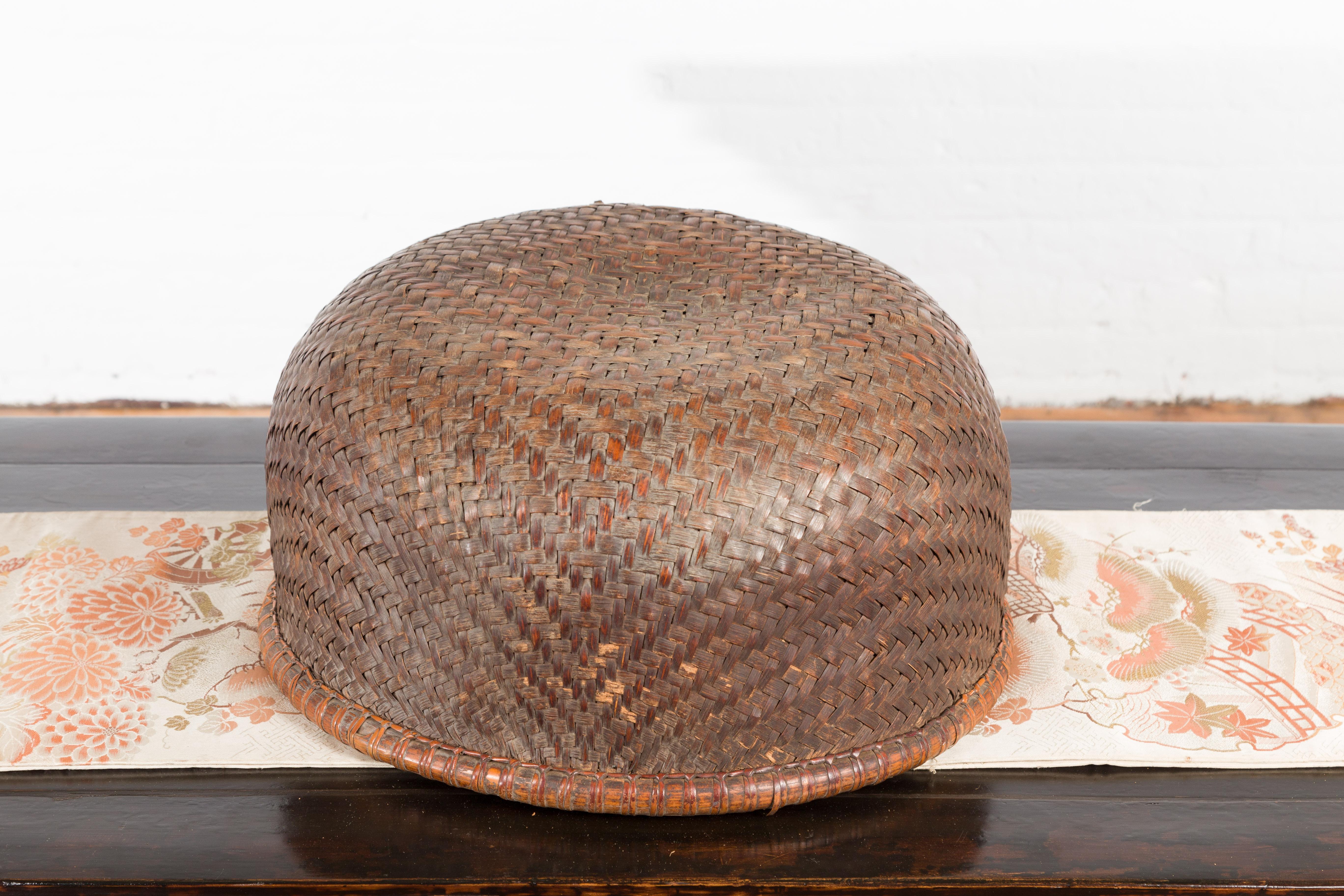 Cesto rotondo in rattan intrecciato del XIX secolo della dinastia cinese Qing in vendita 3