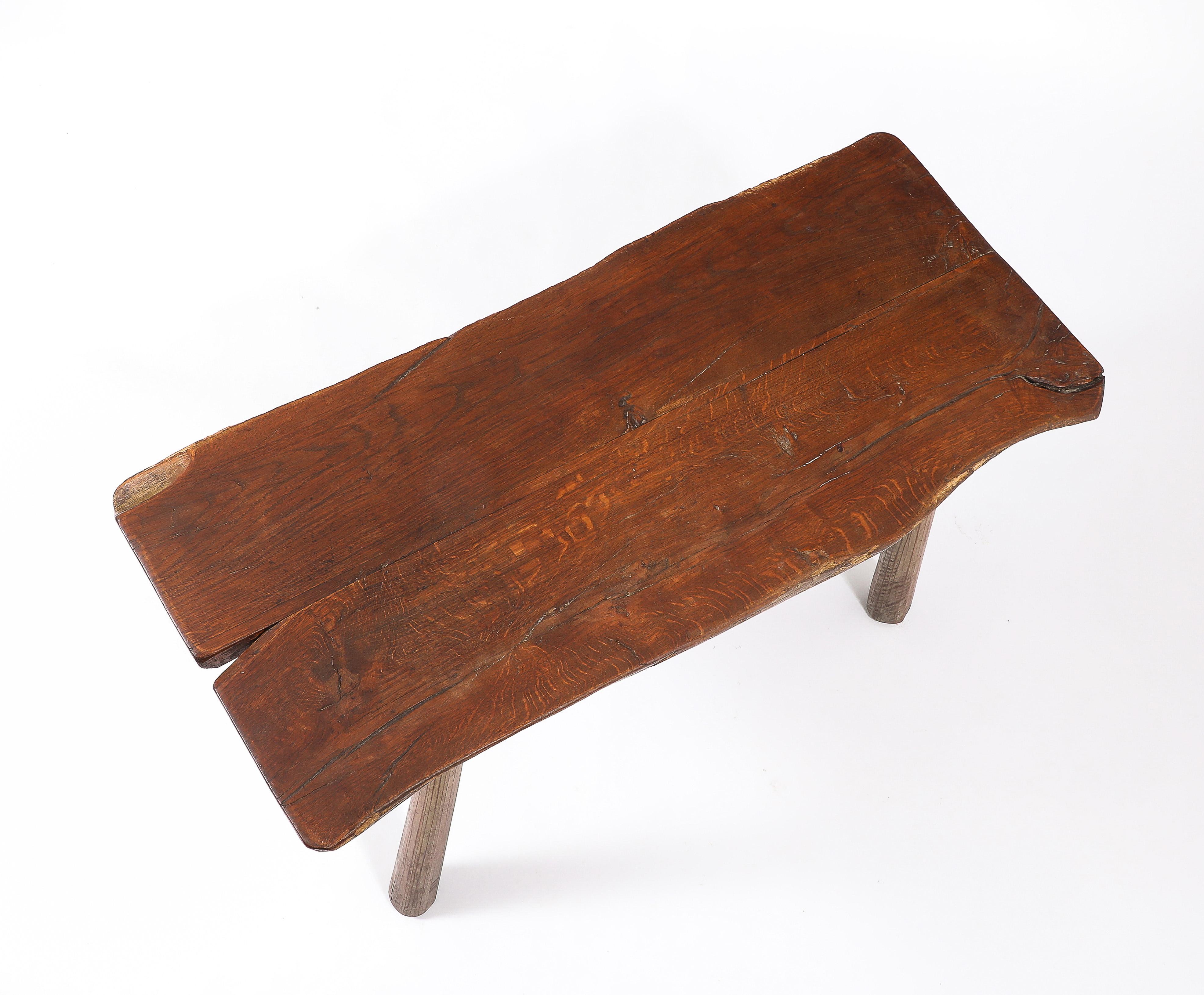Table basse rustique, France, années 1950 Bon état - En vente à New York, NY