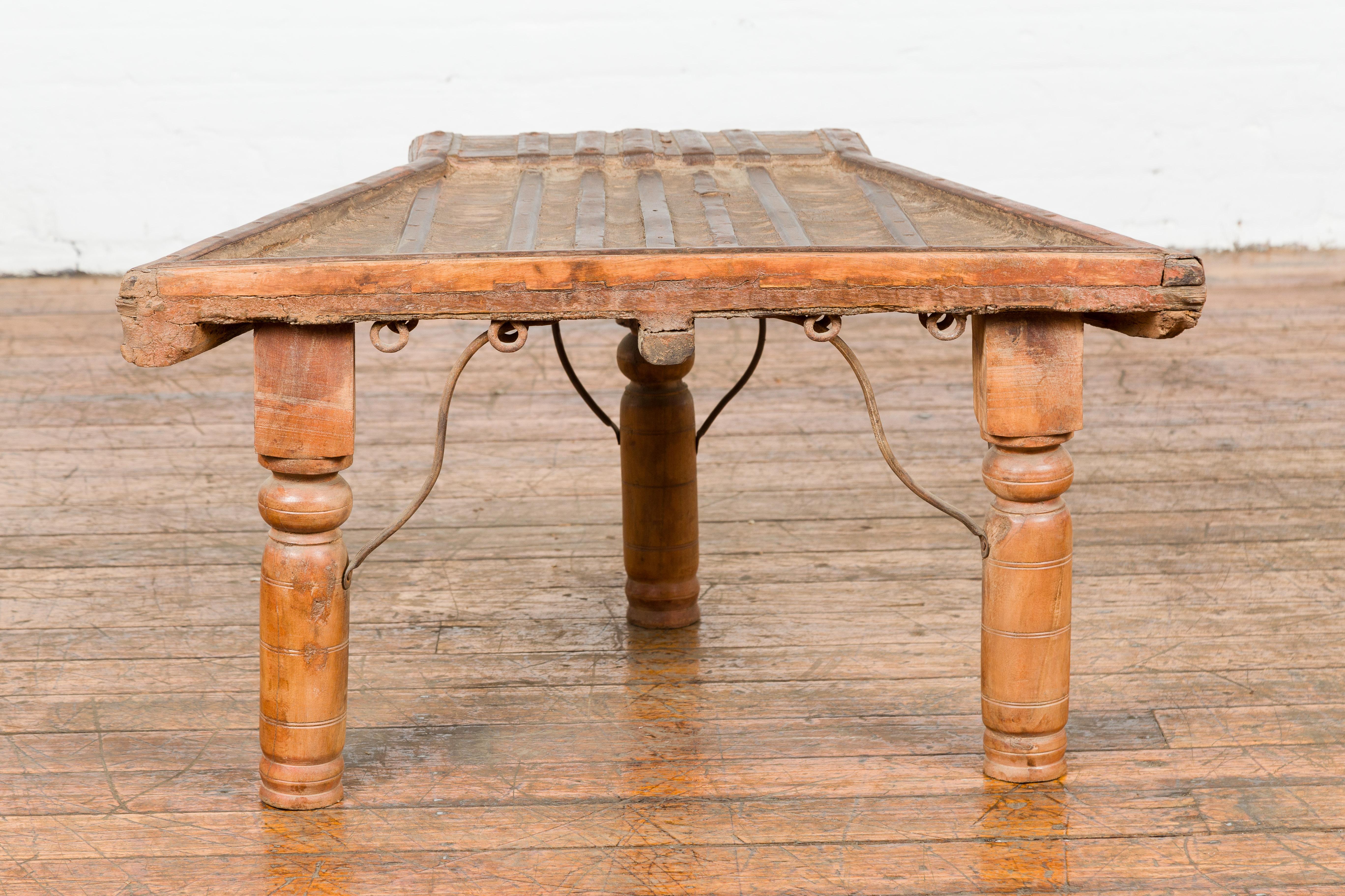 Rustic Coffee Table Made of 19th Century Indian Bullock Cart with Iron Stretcher For Sale 8