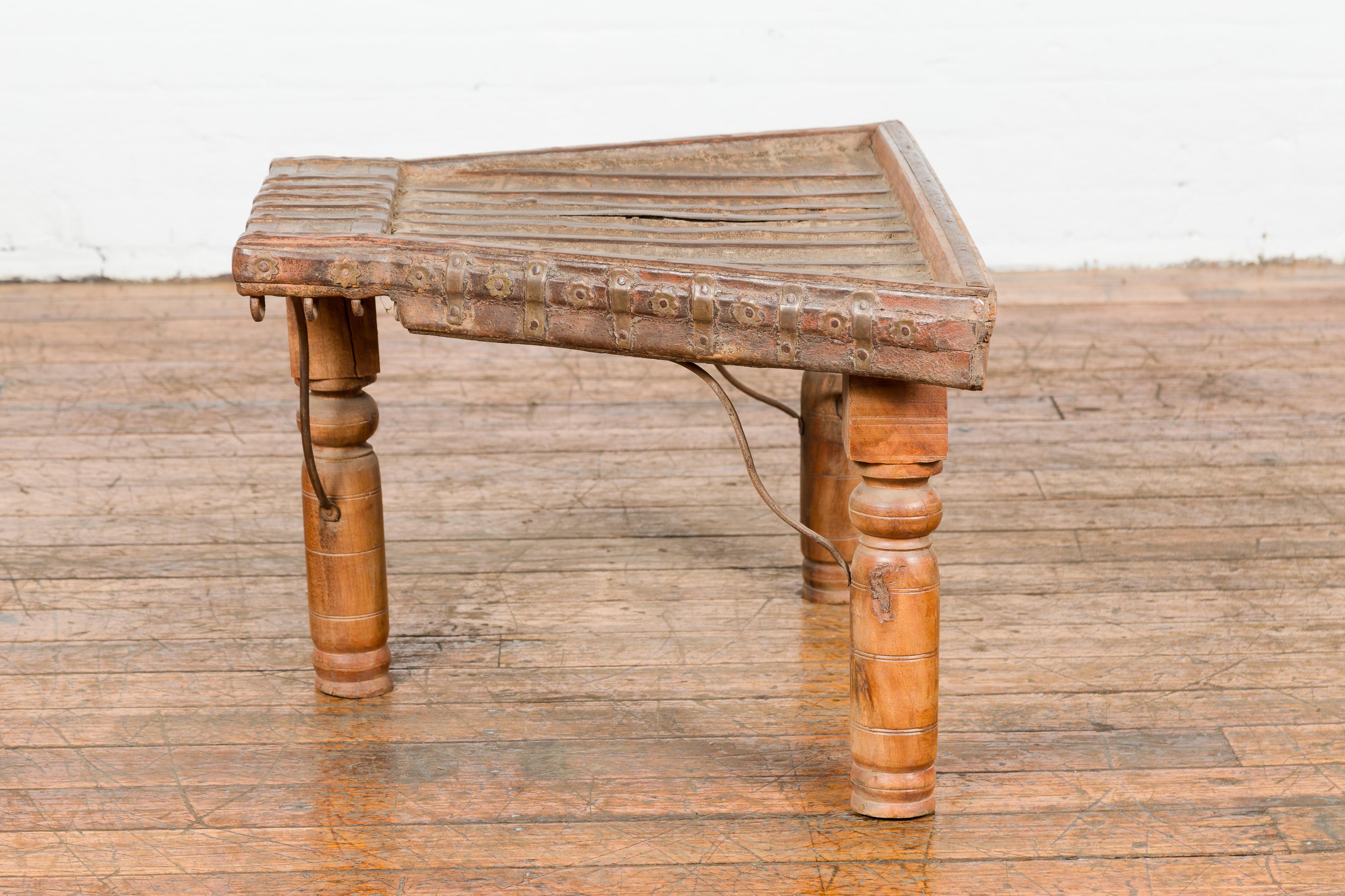 Rustic Coffee Table Made of 19th Century Indian Bullock Cart with Iron Stretcher For Sale 9