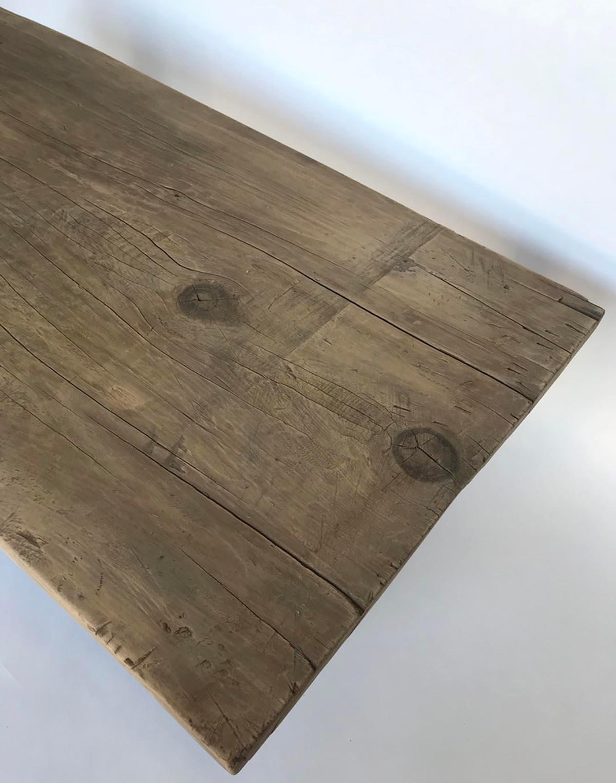 Rustic Coffee Table with Round Legs 2