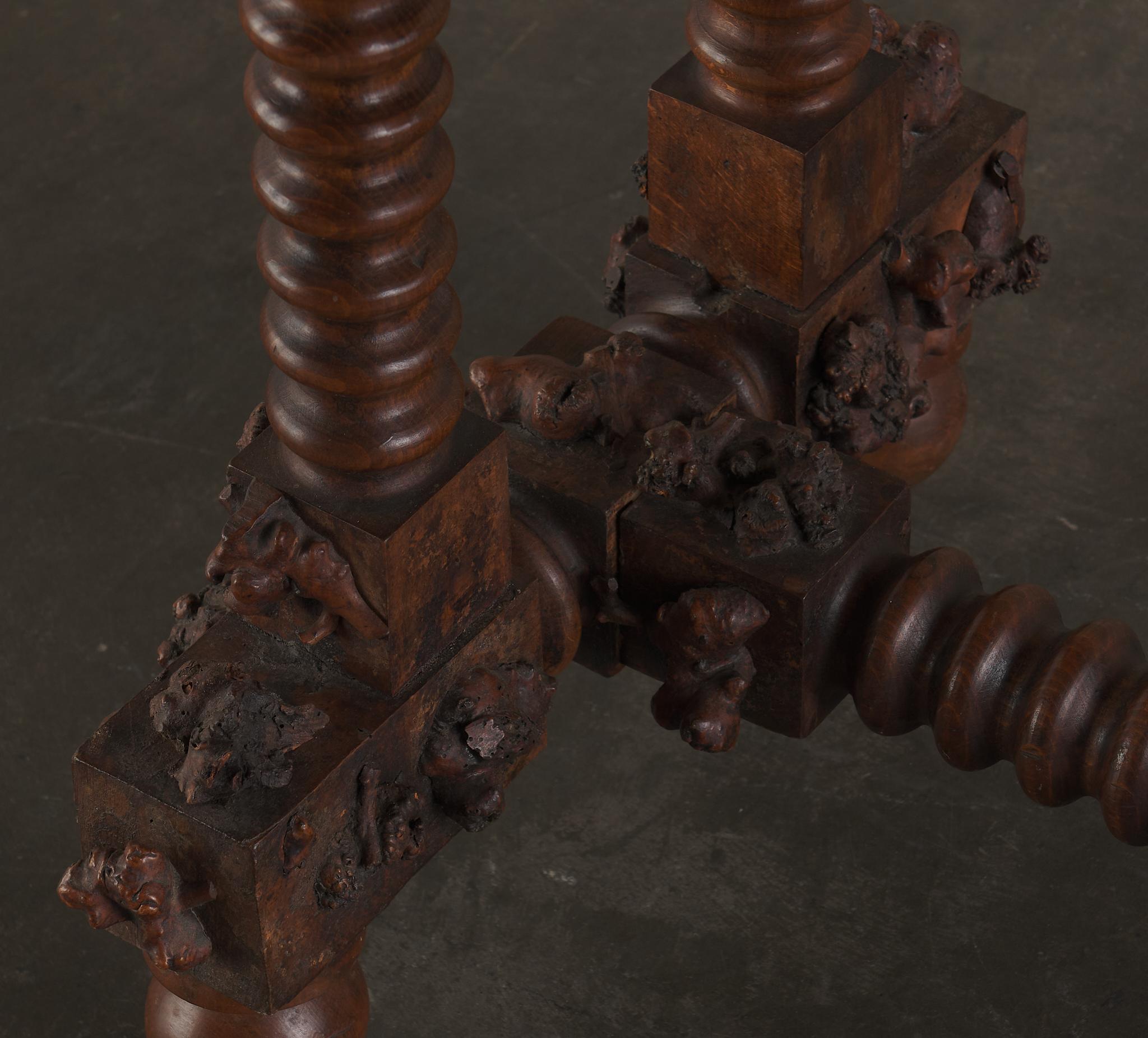 Ottone Console rustica proveniente dalla proprietà di Stephens Sondheimer in vendita