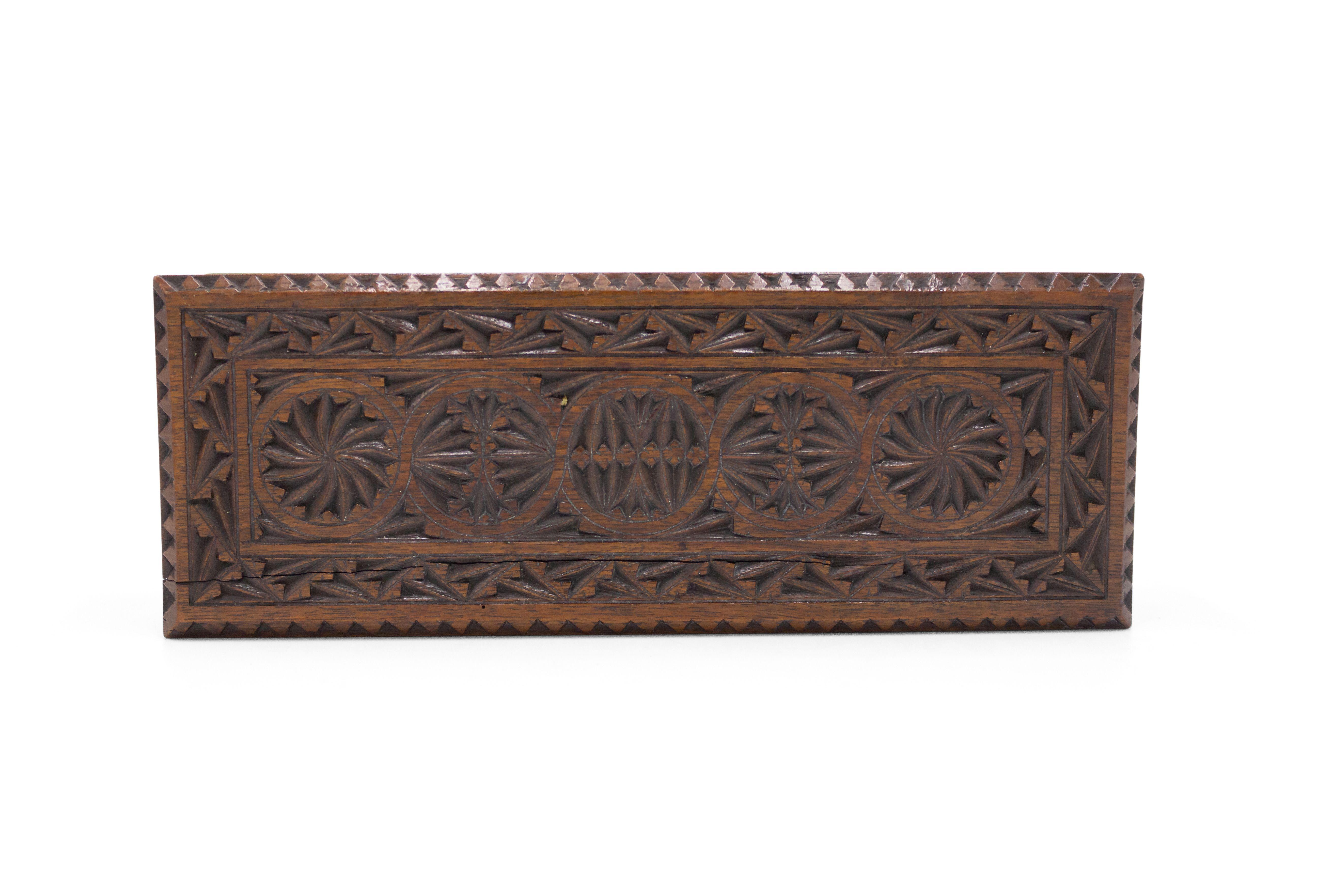 Rustic Continental Mahogany Box In Good Condition For Sale In New York, NY