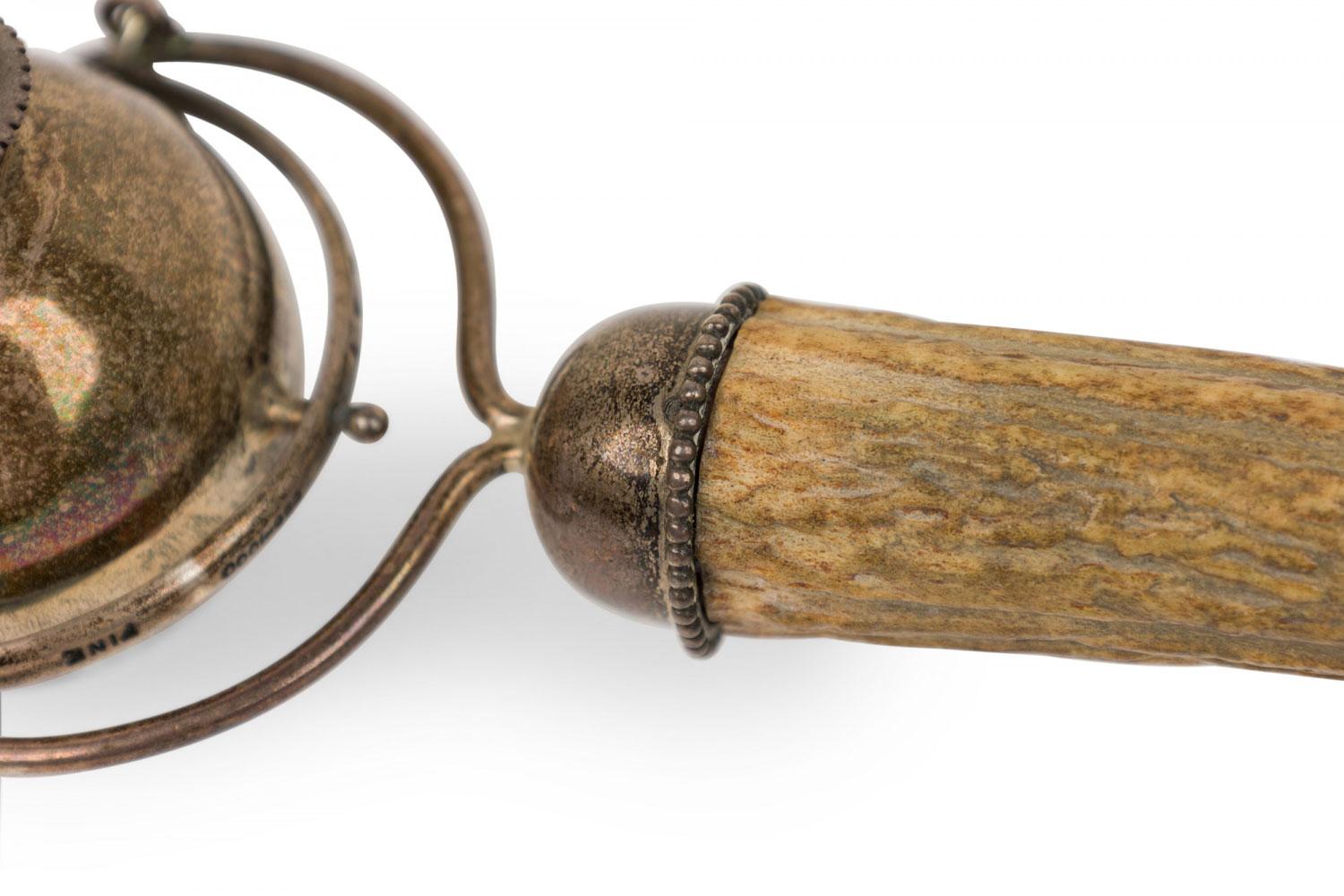 Rustic Continental Style Horn and Metal Desk Lighter en vente 2