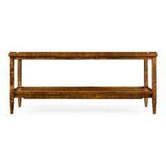 Rustikaler Couchtisch im Landhausstil, Nussbaum