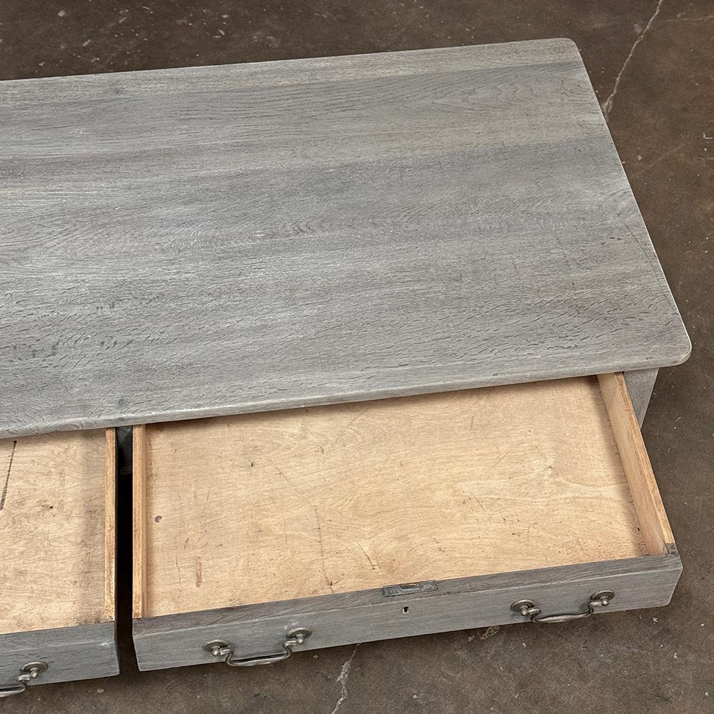 Table basse rustique peinte à la française en vente 6