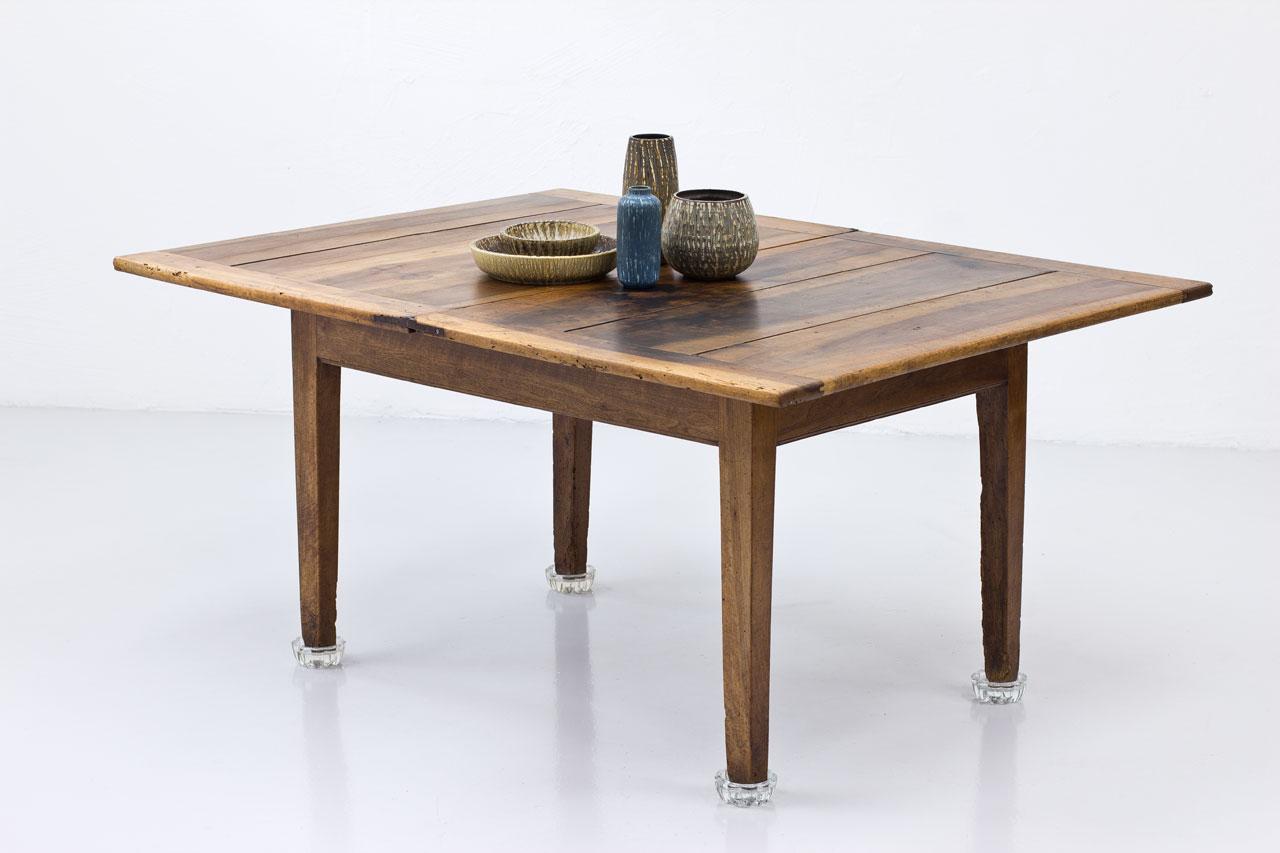 Walnut Rustic Country French Provincial Table