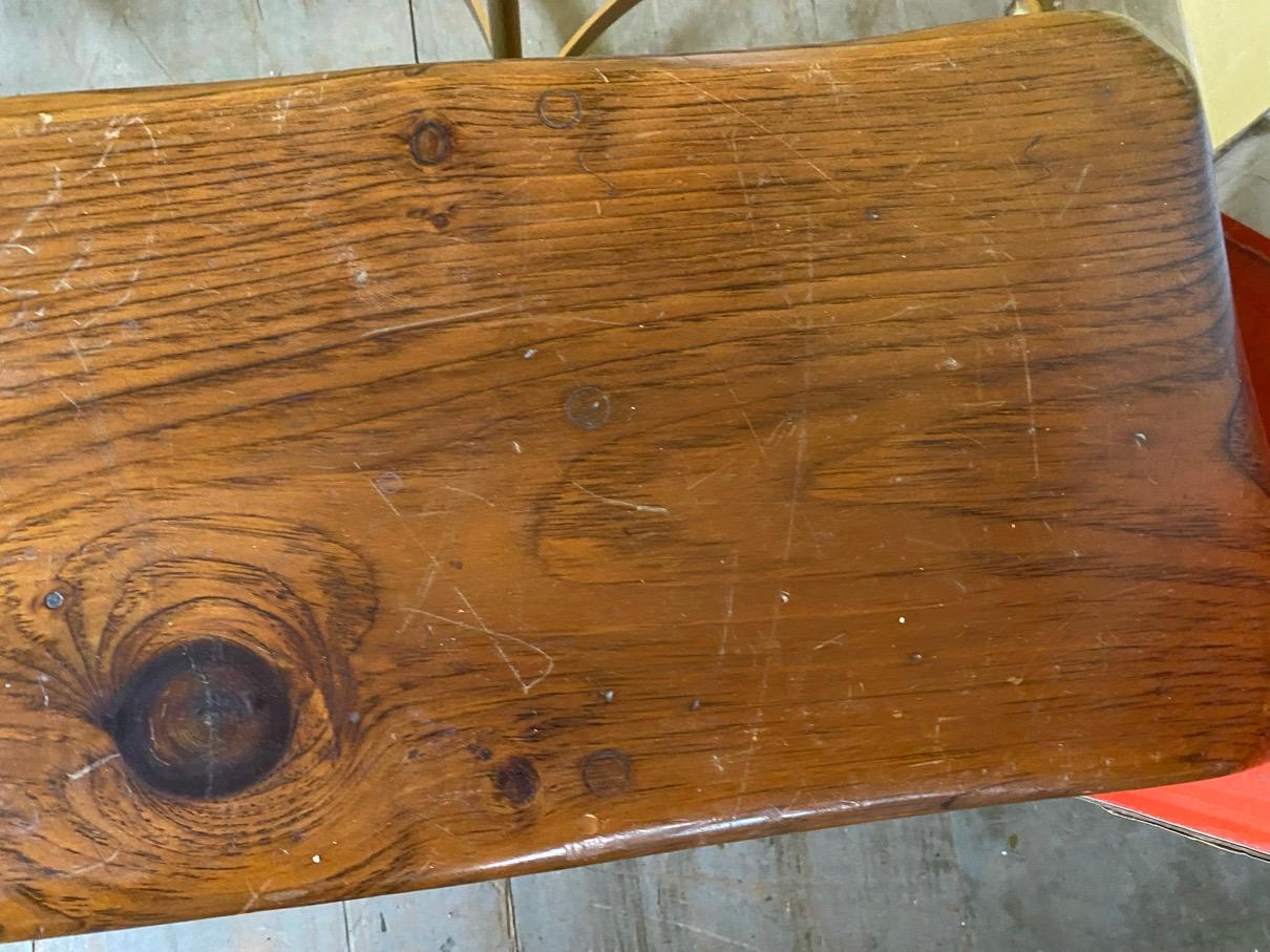 Rustic Country Pine Bench In Fair Condition In Sheffield, MA