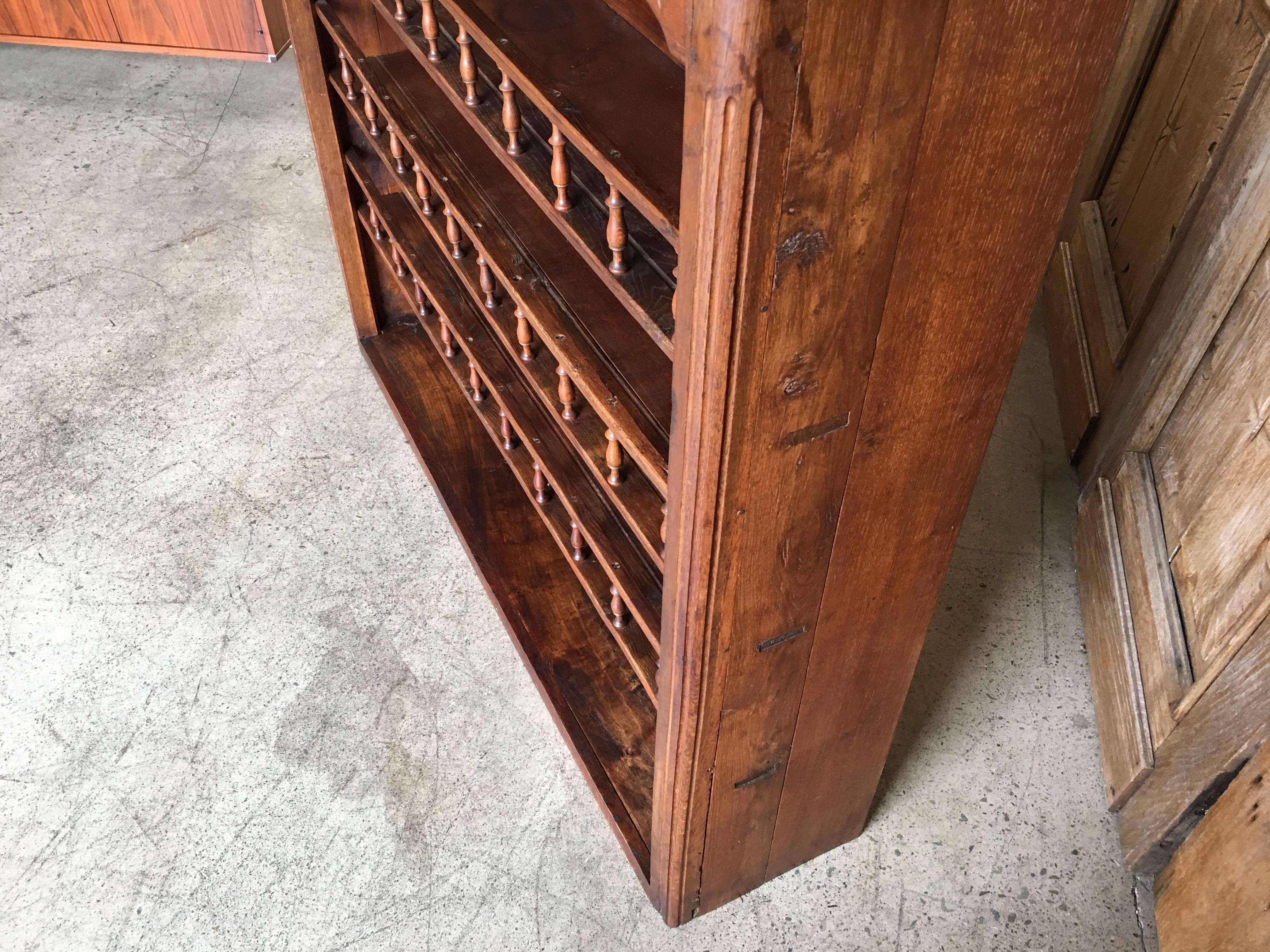 Rustic Country Plate Rack or Bookshelf In Good Condition In Denton, TX