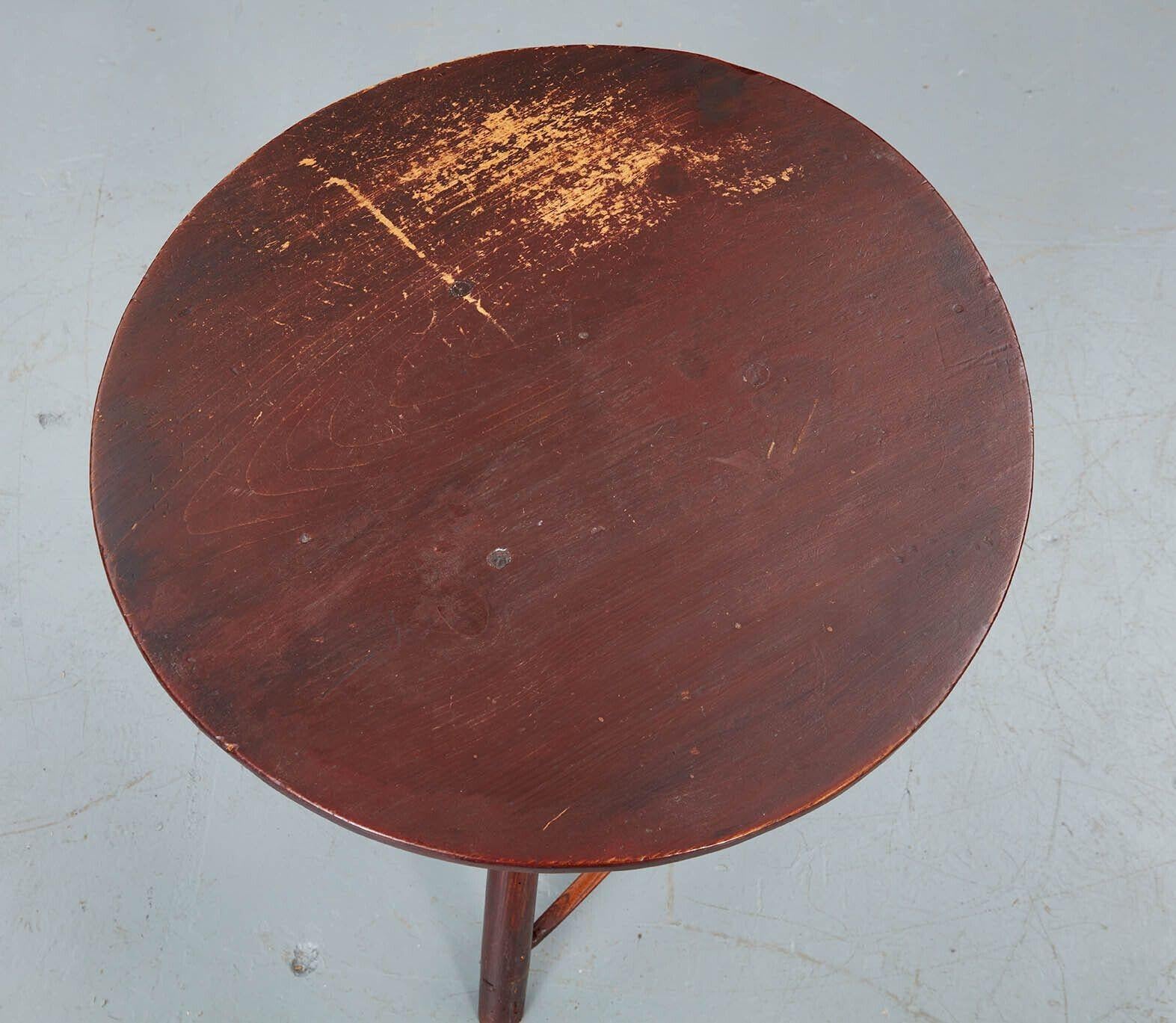 Rustikaler Cricket-Tisch (Holzarbeit) im Angebot