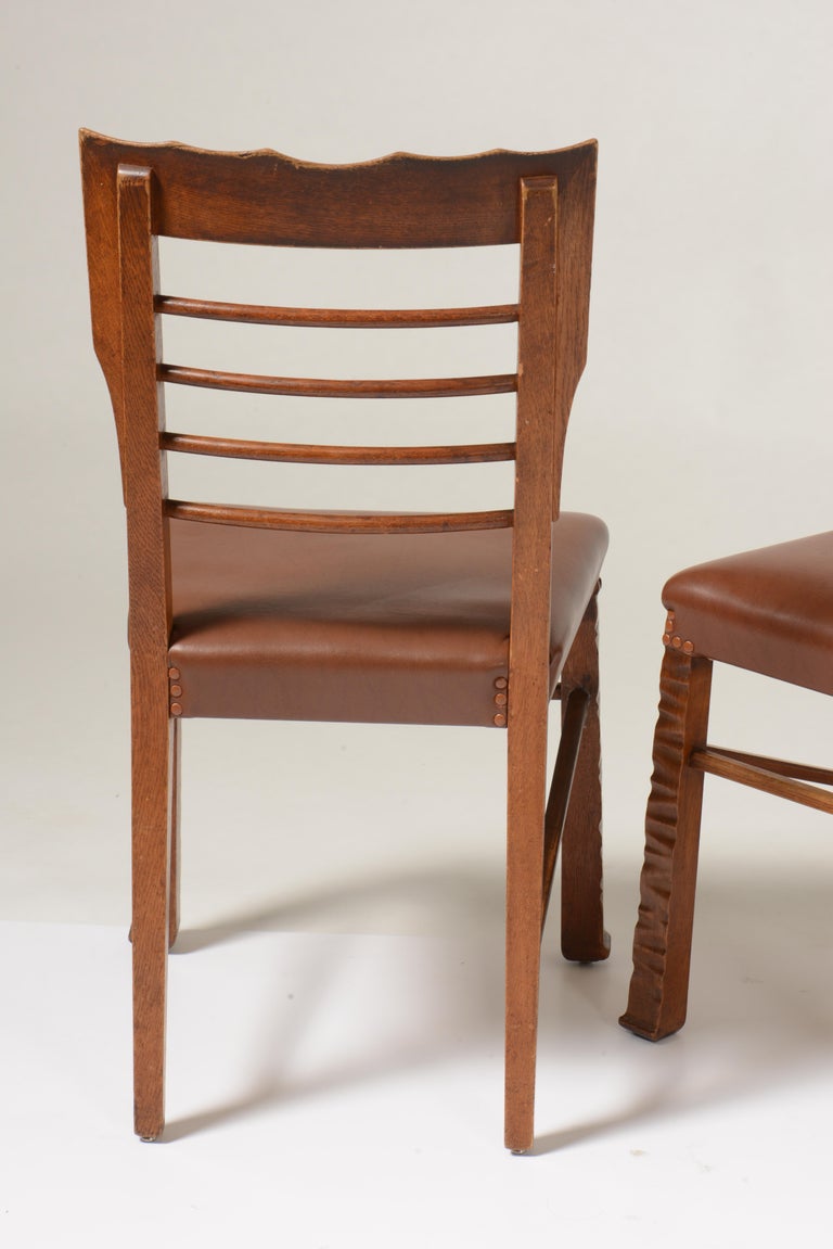 Hand-Carved Vittorio Valabrega Rustic Scalloped Edge Dining Chairs, Set of 10, Italy, 1940's For Sale