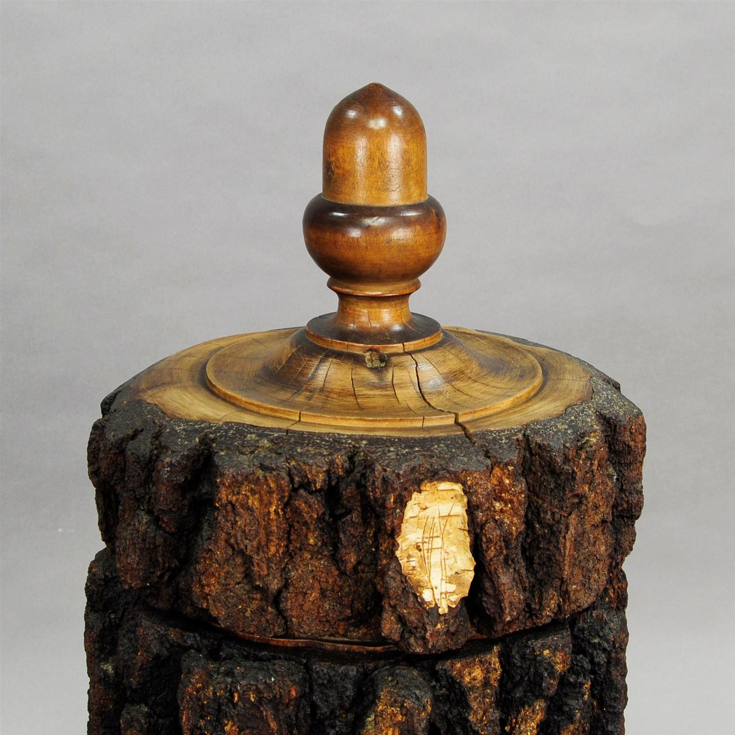 Rustikales antikes Humidor-Deko aus Holz (Unbekannt) im Angebot