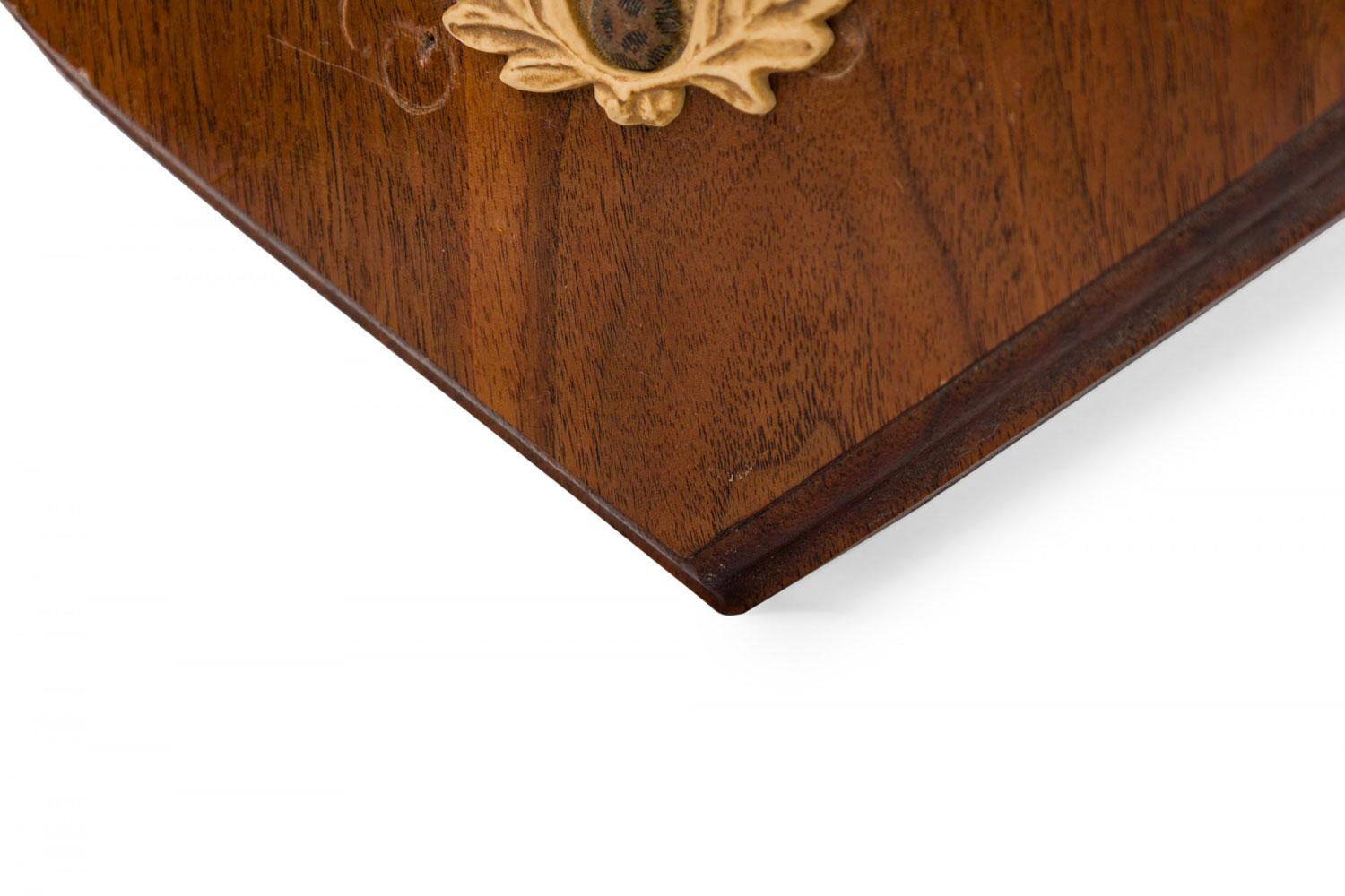 Rustikale dekorative Hirschgeweih Wandtafel im Angebot 2