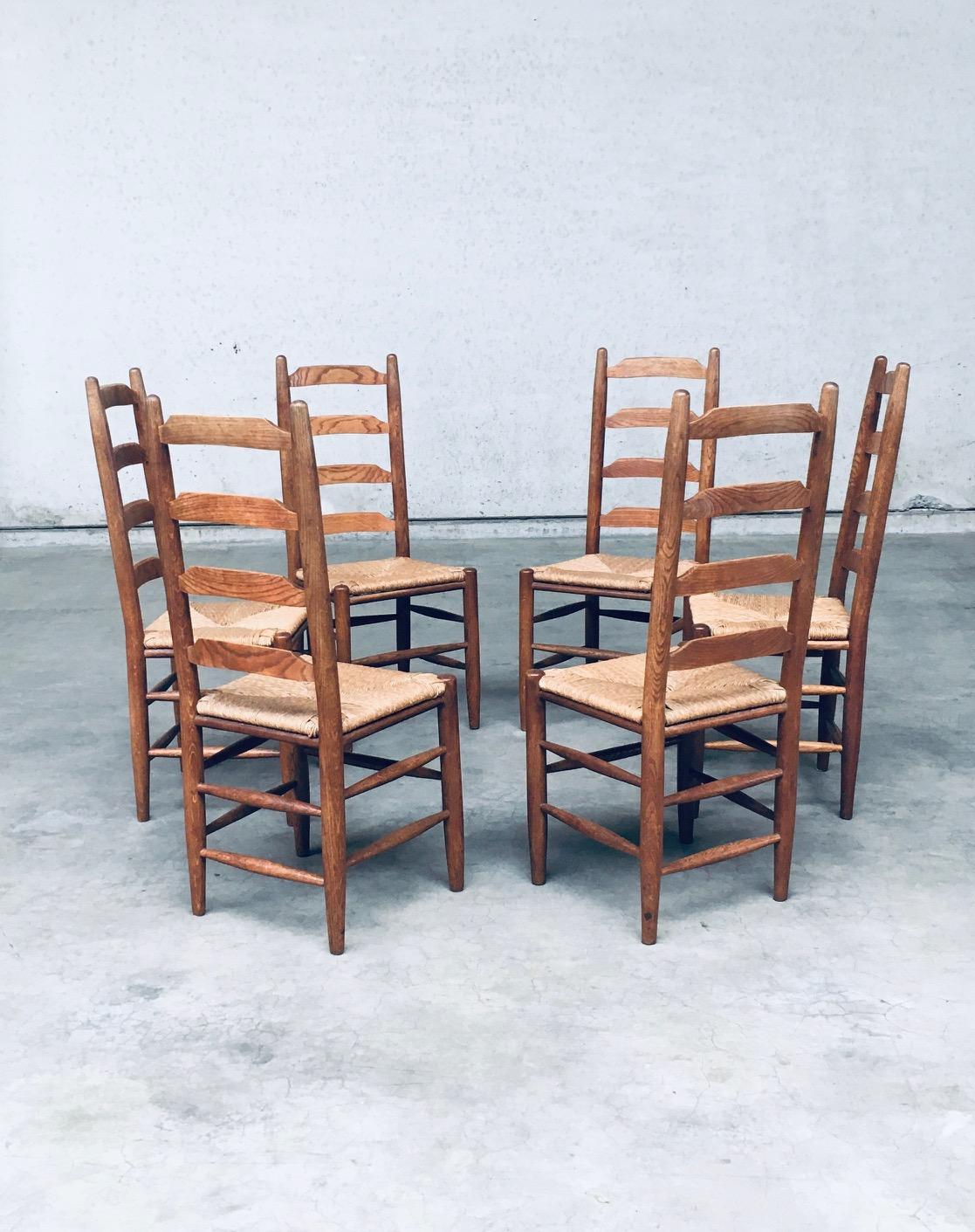 Sedie da pranzo Rustic Design con schienale a scaletta in Oak e giunco, Belgio anni '60 In condizioni buone in vendita a Oud-Turnhout, VAN