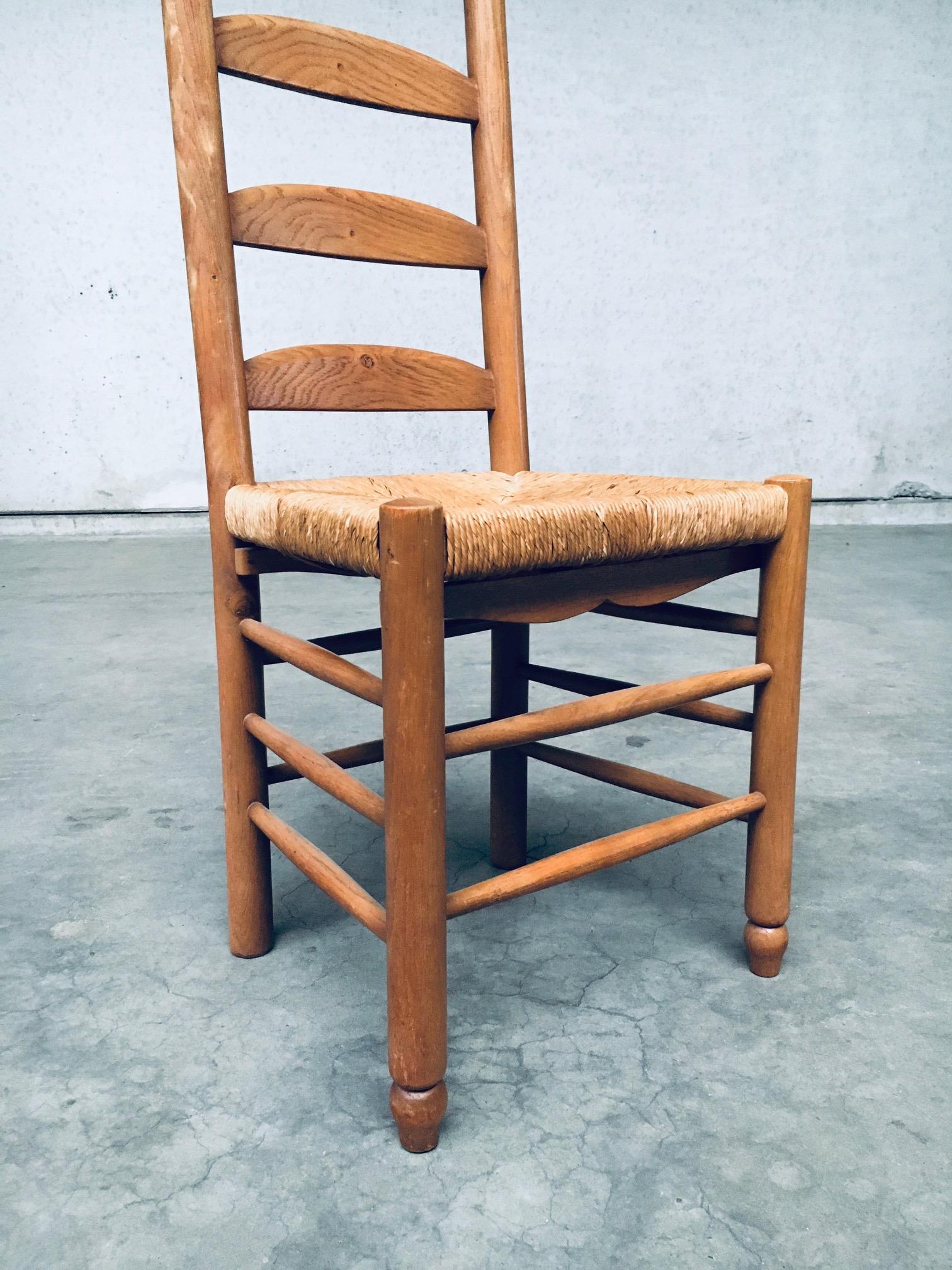 Sedie da pranzo con schienale alto in Oak e giunco di Rustic Design, Belgio anni '50 in vendita 6