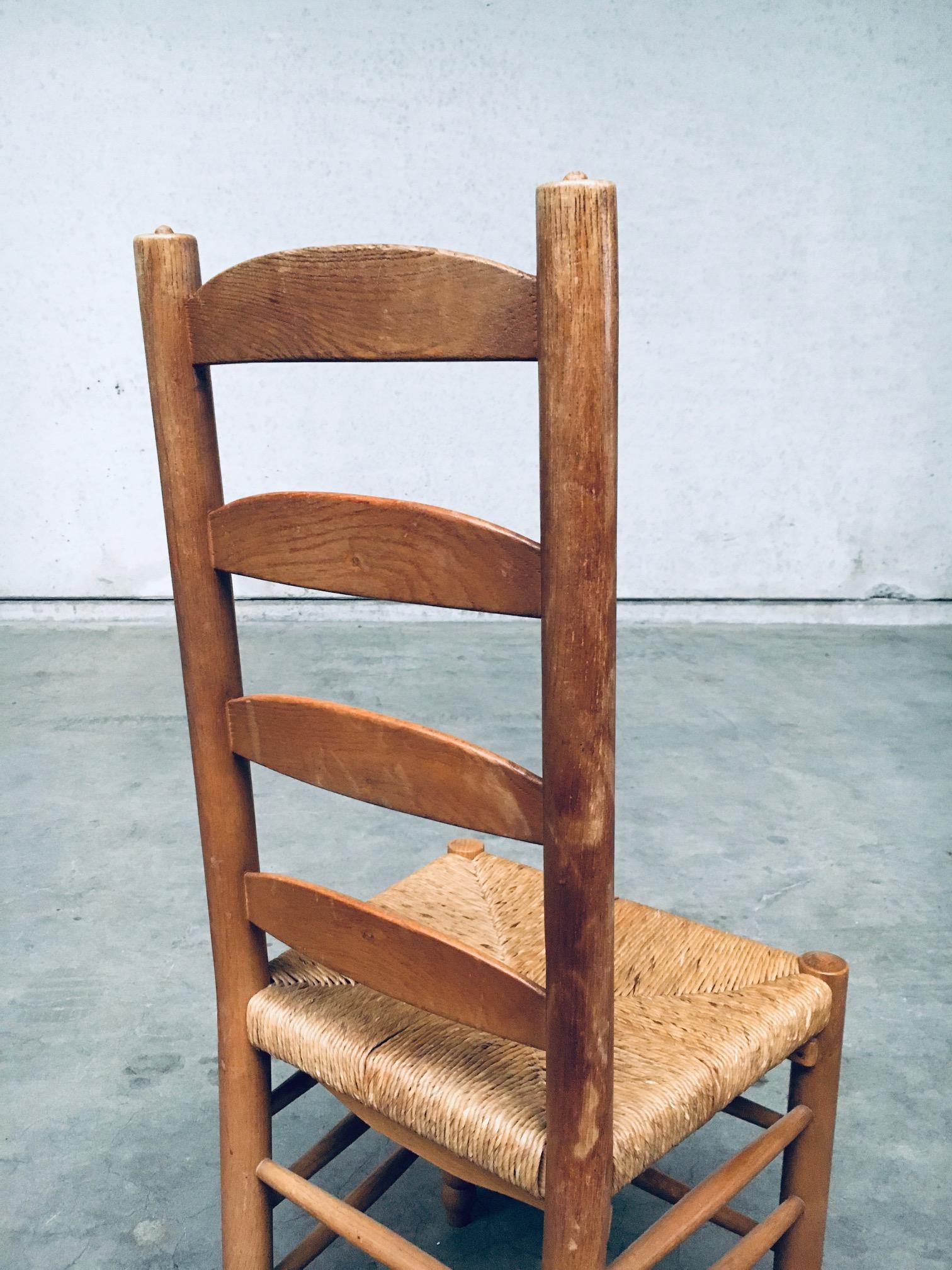 Sedie da pranzo con schienale alto in Oak e giunco di Rustic Design, Belgio anni '50 in vendita 7