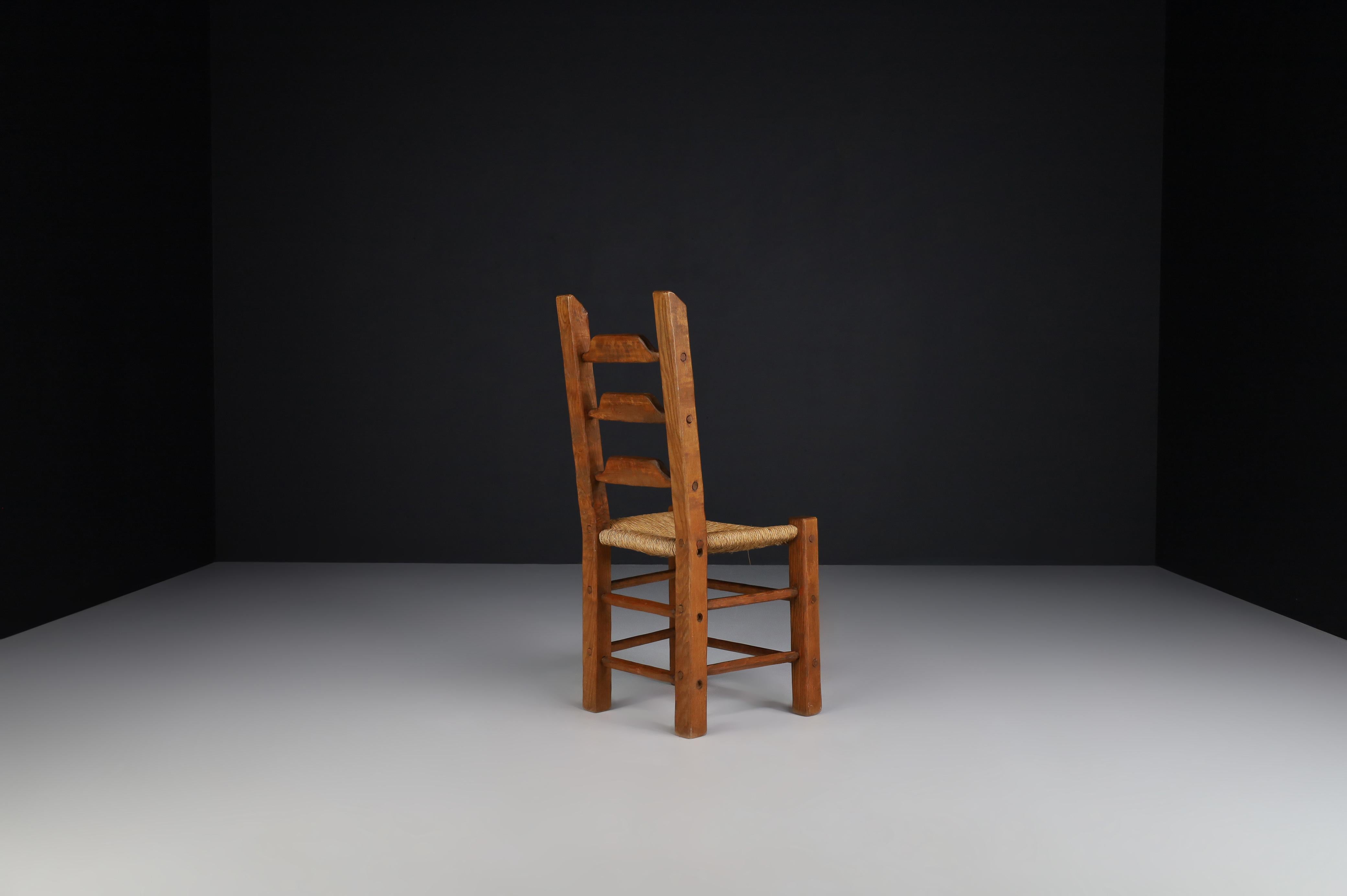Rustic Dining Chairs in Oak and Rush, Spain, 1960s   For Sale 3