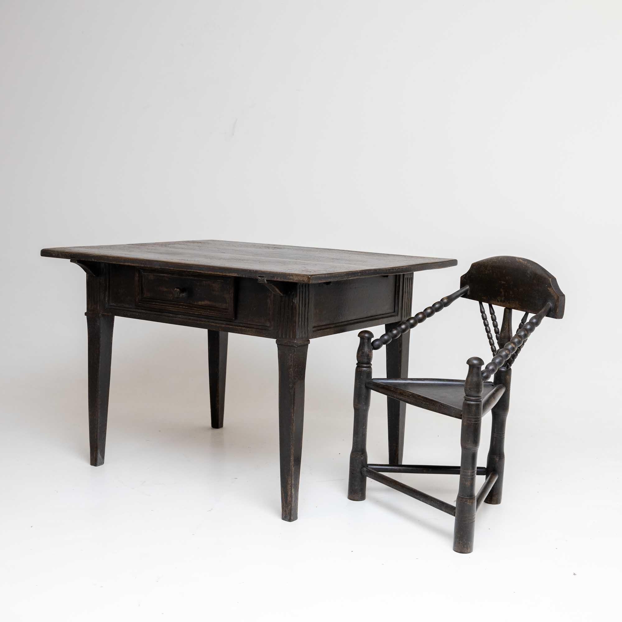 Rustic Dining Table, 19th Century In Good Condition For Sale In Greding, DE