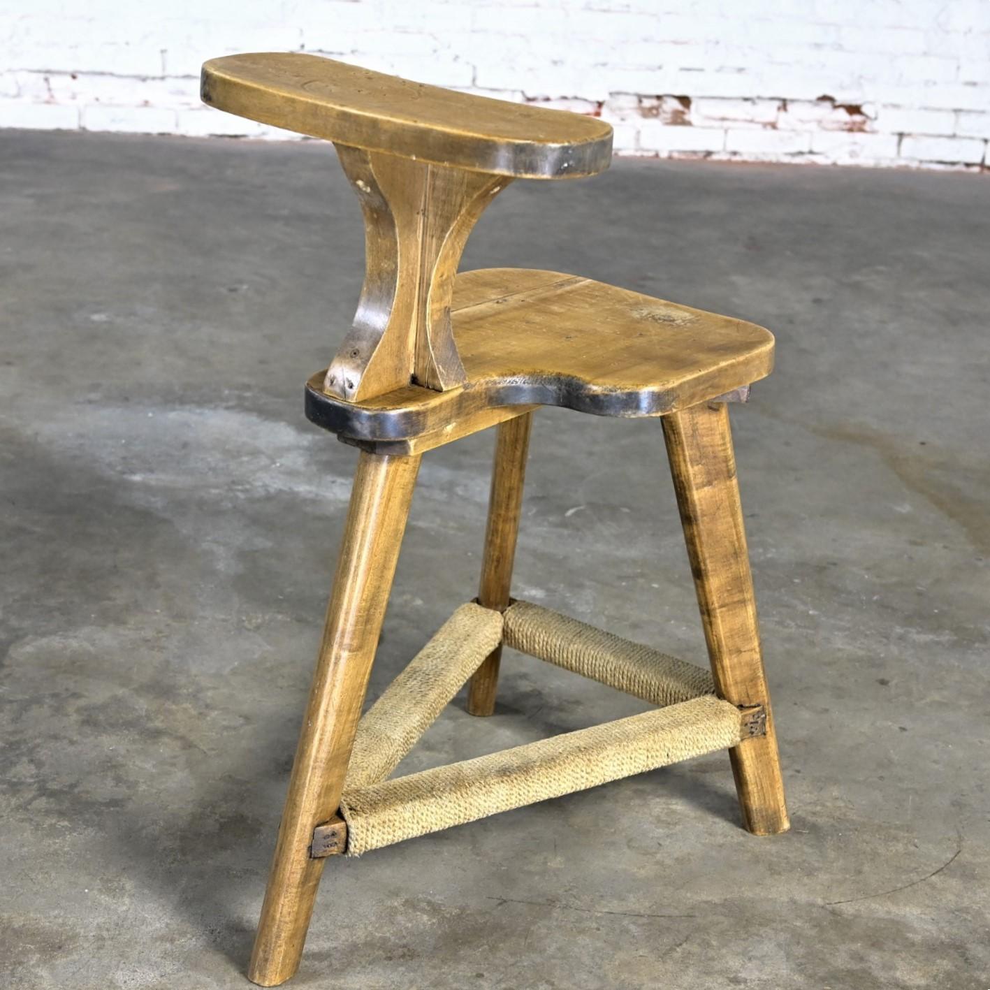 Awesome vintage Rustic distressed maple cockfighting, betting, or sporting chair with tri-leg base & twisted rope wrapped details. Beautiful condition, keeping in mind that this is vintage and not new so will have signs of use and wear even if it