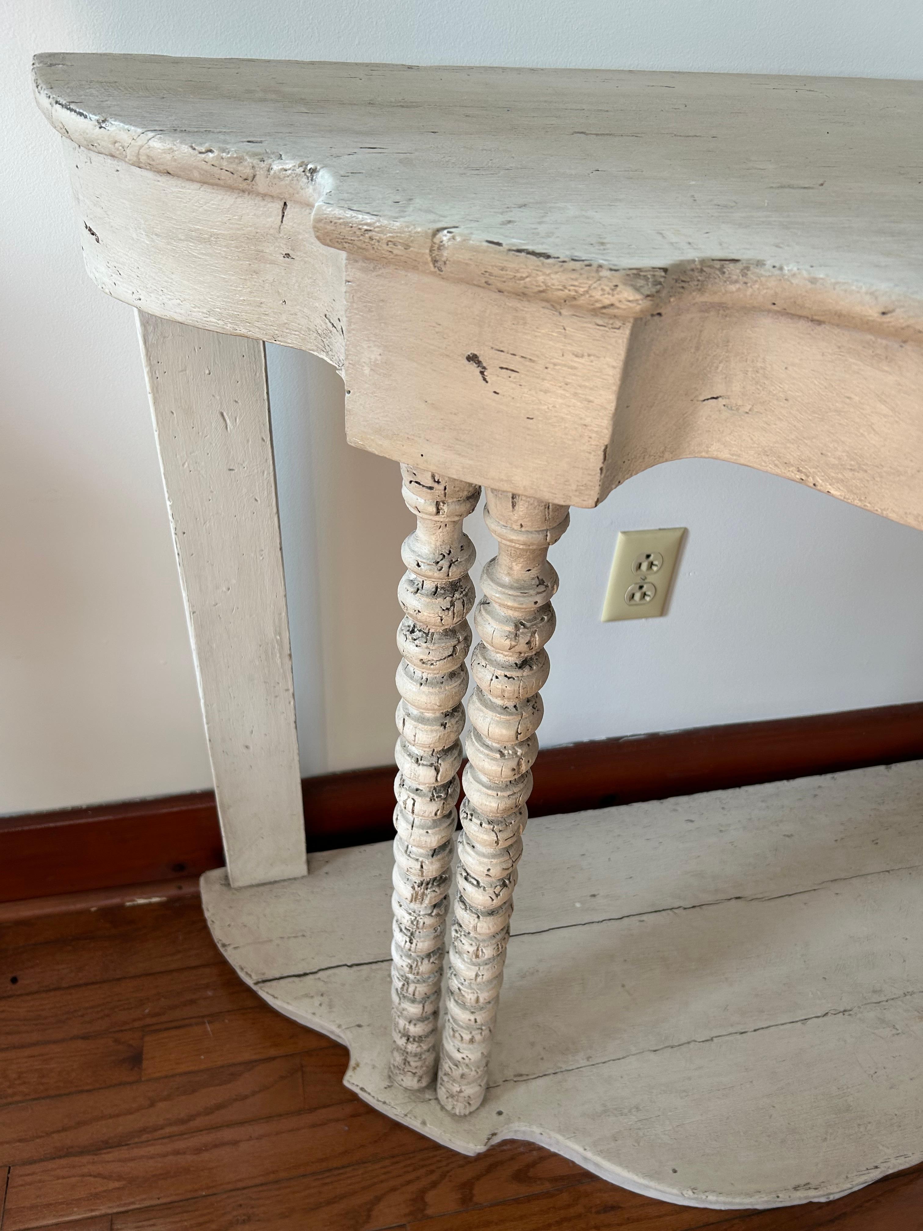 Table console Demilune rustique peinte en blanc vieilli en vente 3