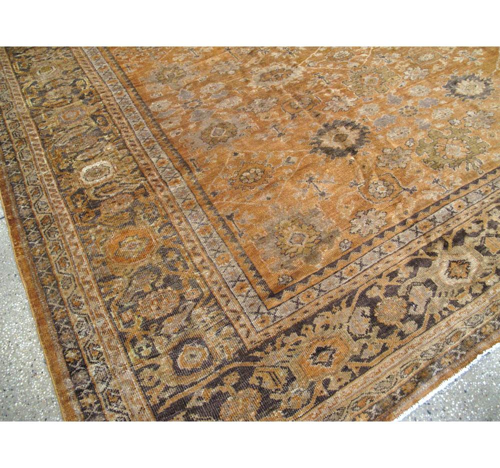 Rustic Early 20th Century Handmade Persian Mahal Room Size Carpet For Sale 2