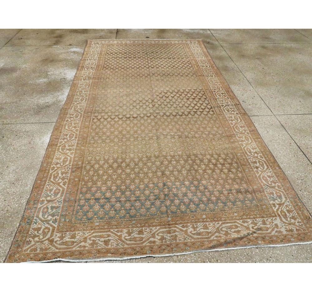 Rustic Early 20th Century Handmade Persian Malayer Gallery Rug in Earth Tones In Good Condition For Sale In New York, NY