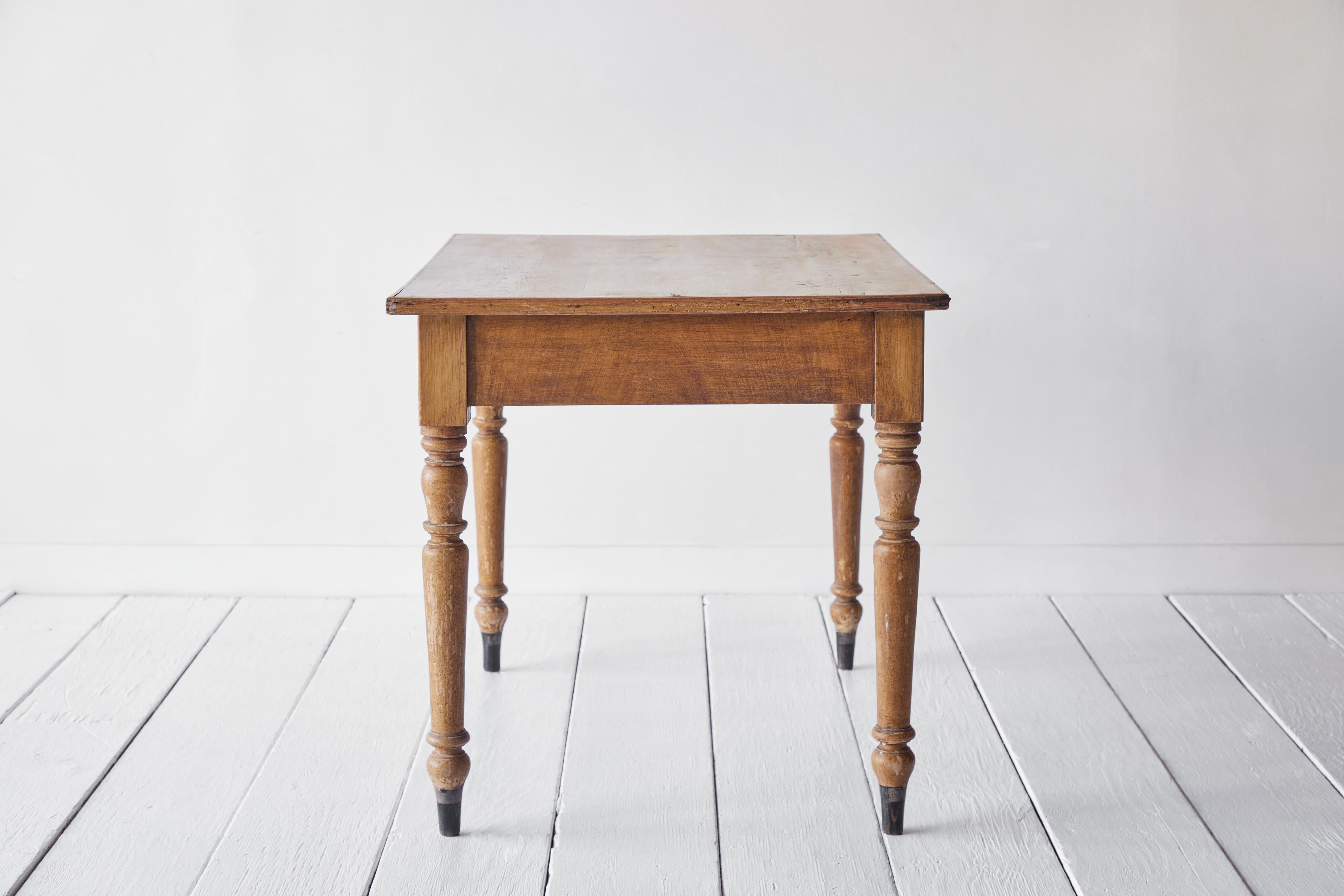 Oak Rustic Early American Table with Single Drawer