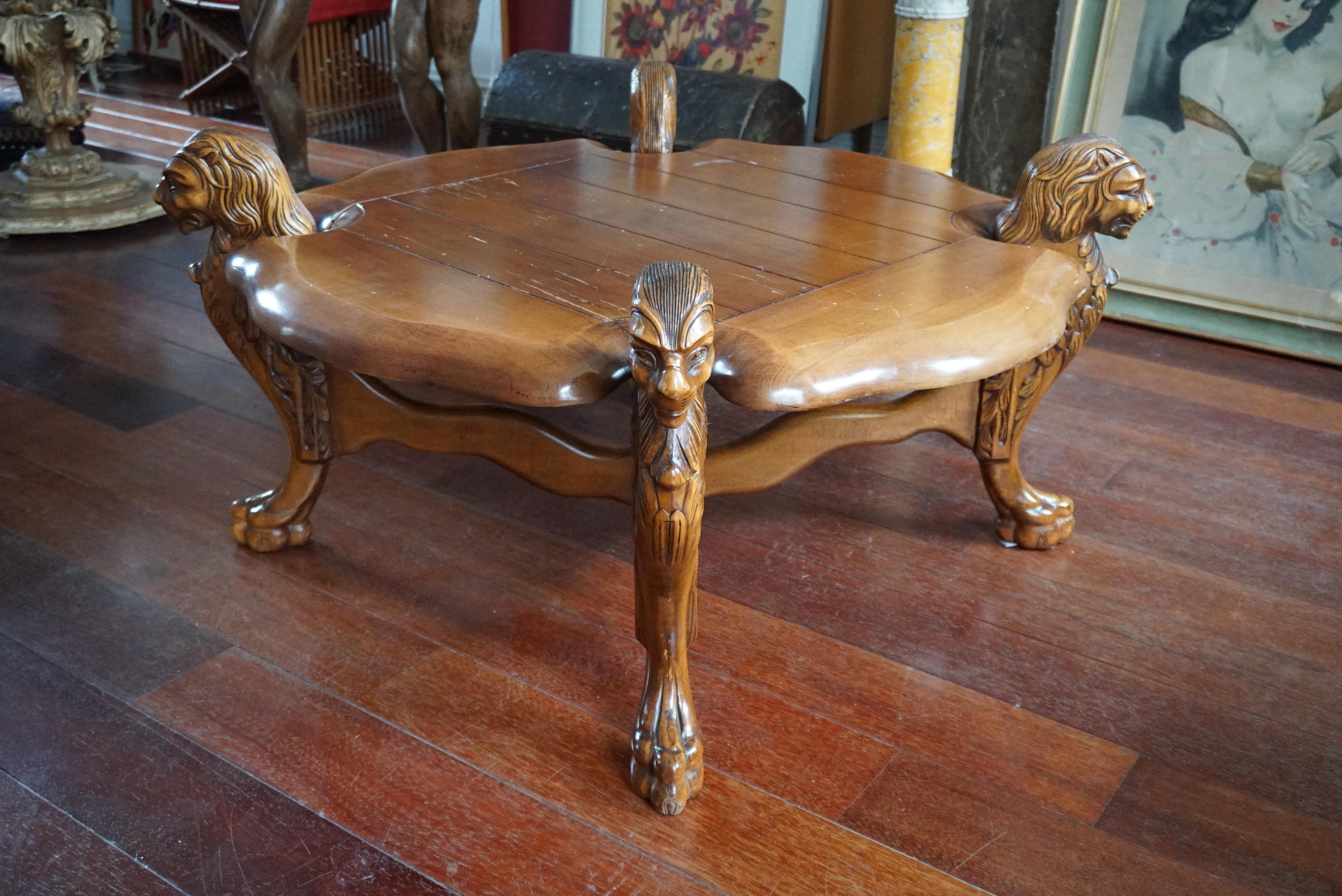 Rustic Elegance Hand-Carved Lion Leg Coffee Table, France or Italy, circa 1940s In Good Condition For Sale In Antwerp, BE