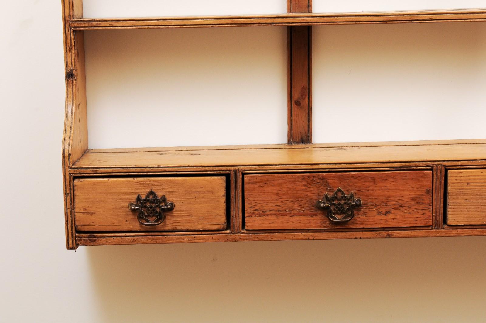 Rustic English 1820s Georgian Period Pine Plate Rack with Five Low Drawers 2