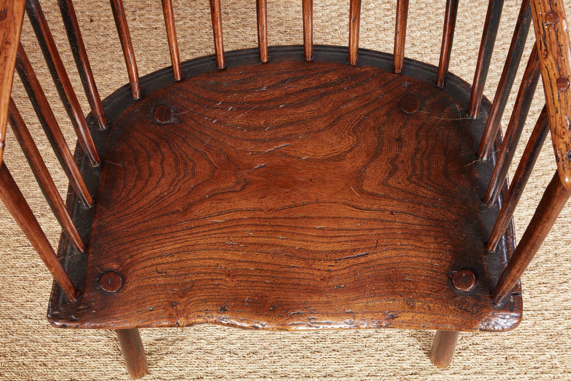 Rustic English Comb Back Windsor For Sale 4