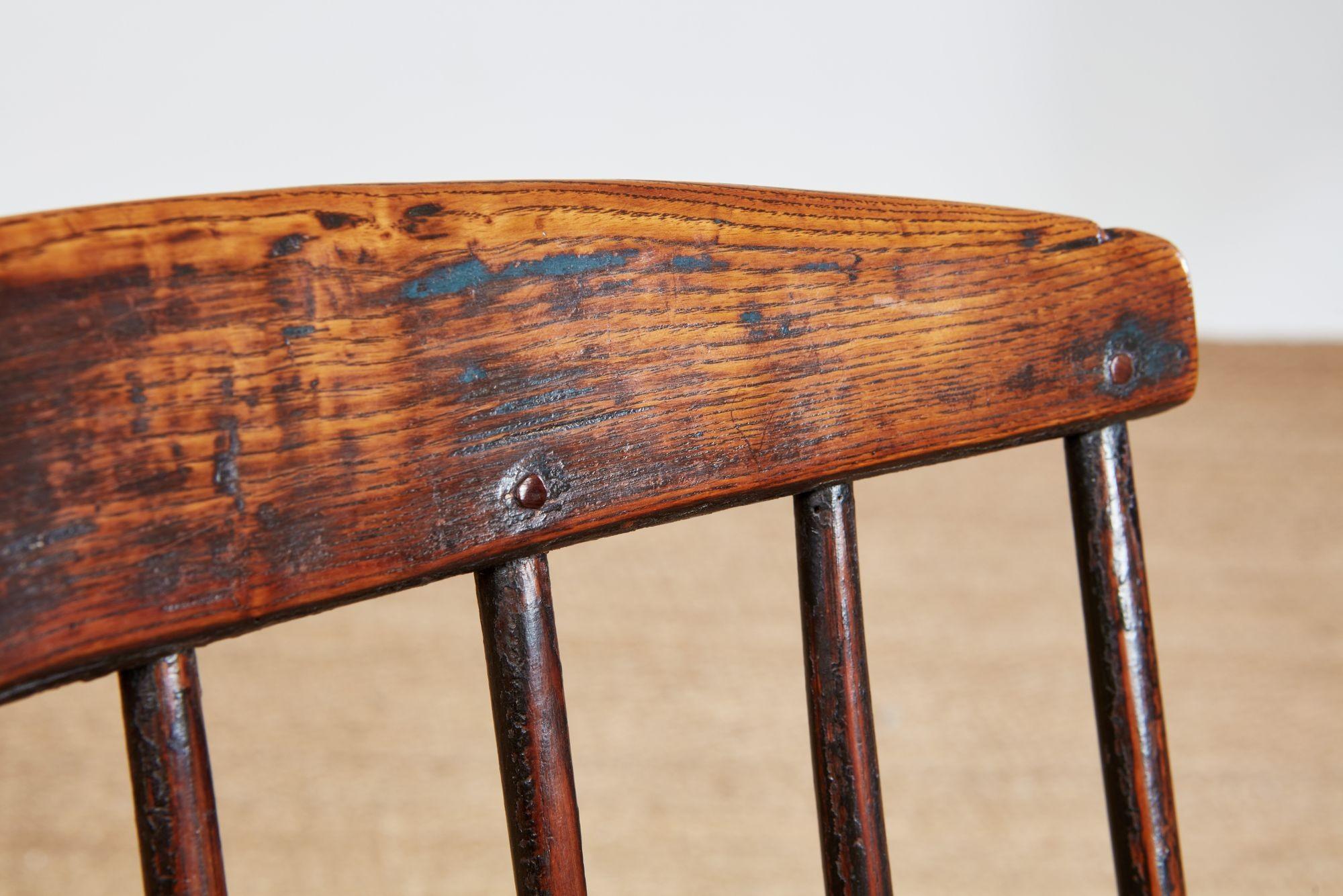 Rustic English Comb Back Windsor For Sale 8