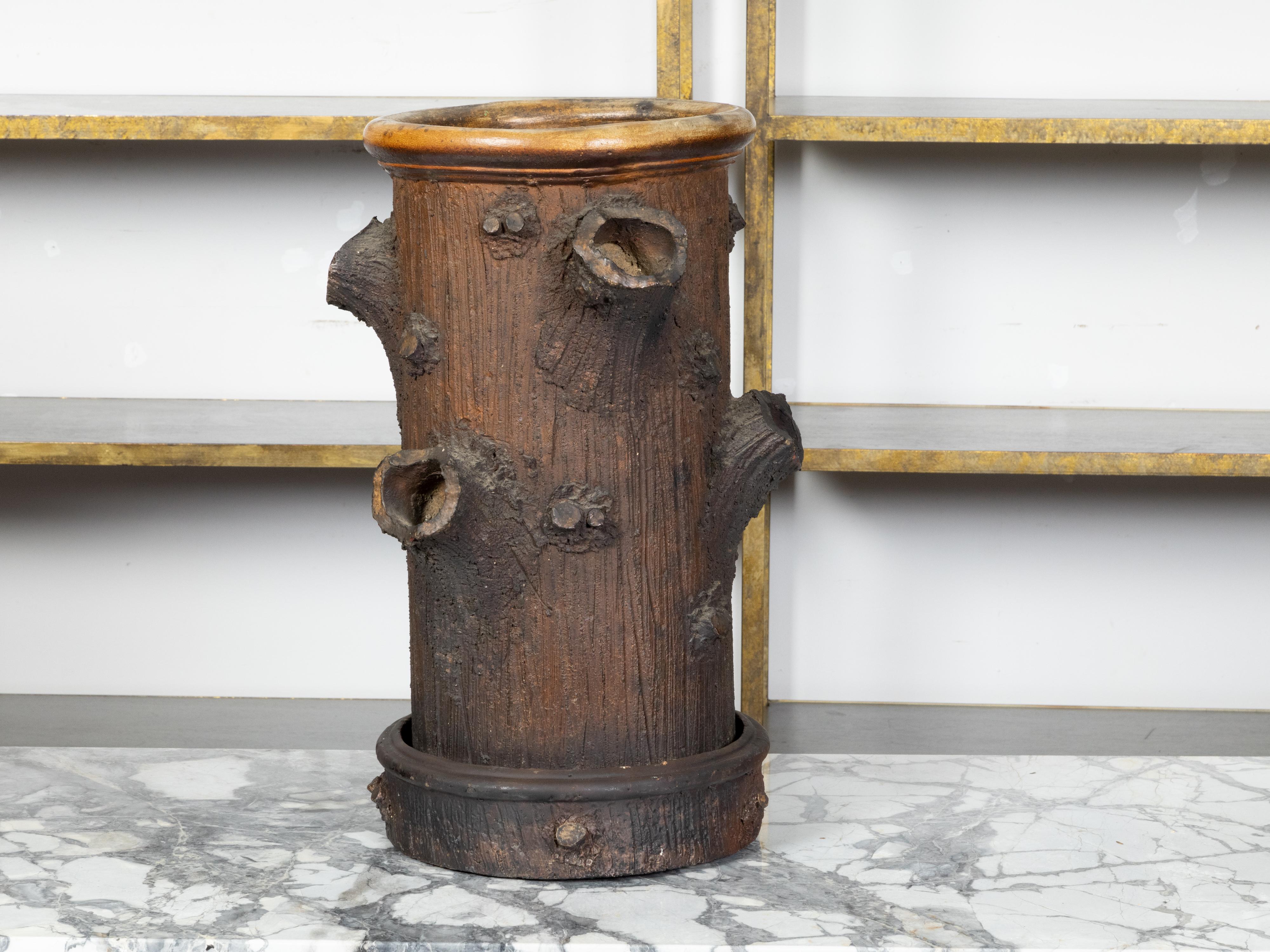 Rustic English Terracotta Faux Bois Umbrella Stand Depicting a Tree Trunk In Good Condition In Atlanta, GA