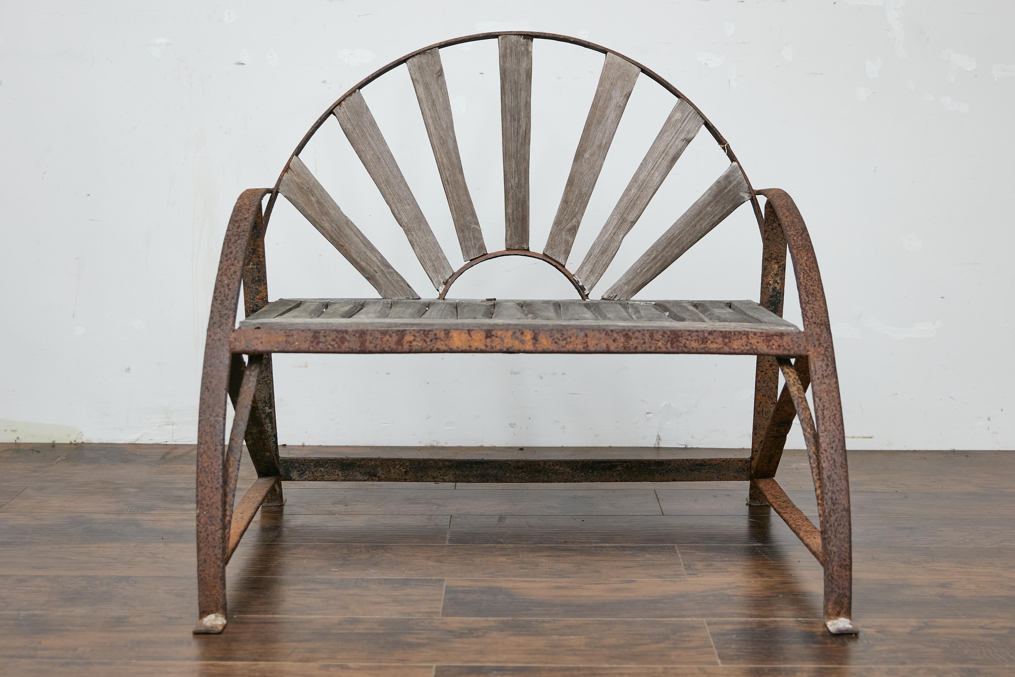 Banc de jardin victorien anglais rustique du 19ème siècle avec dos en forme d'éventail en vente 6