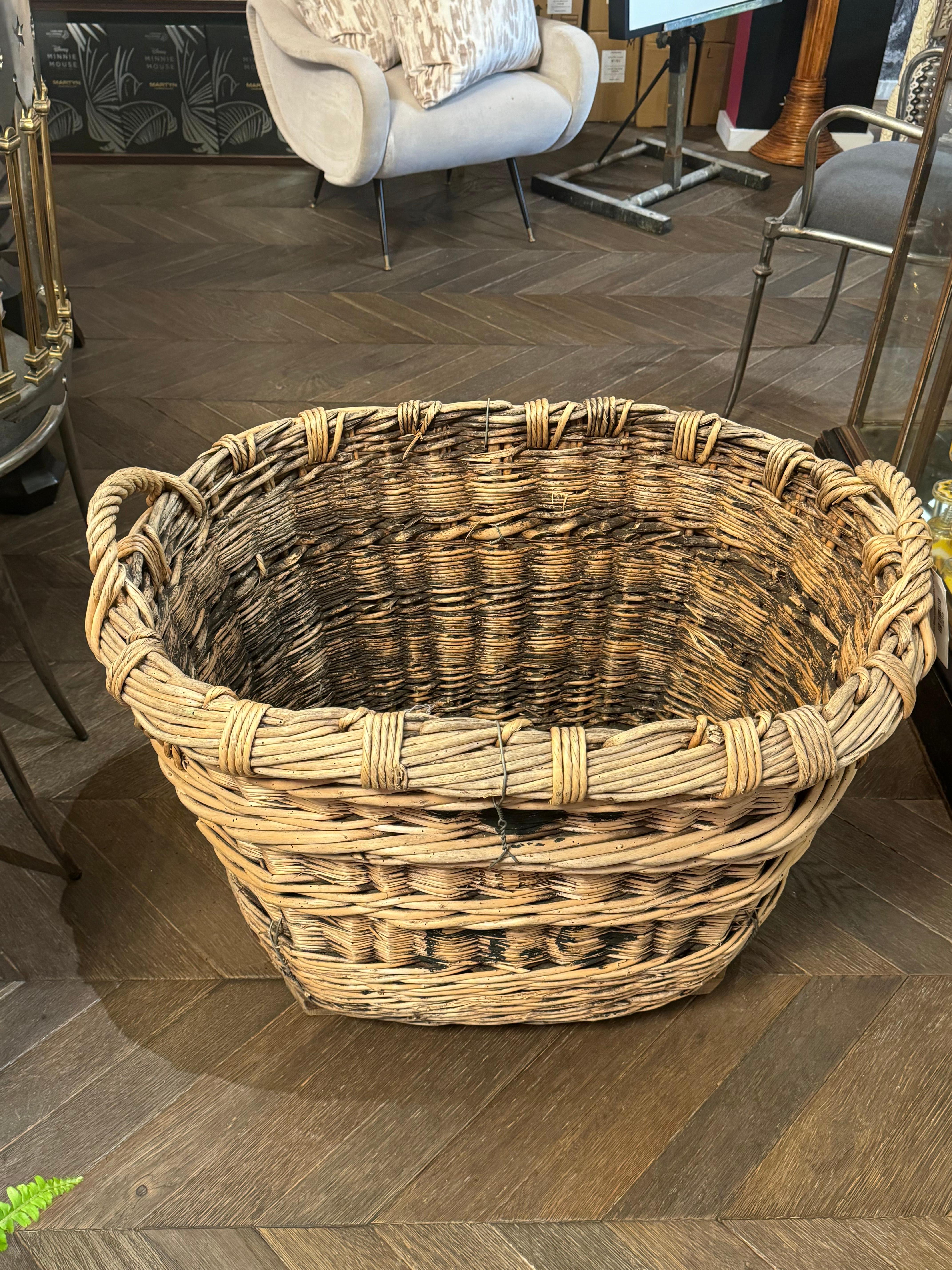 Cesta rústica inglesa Vineyard - Maceta de mimbre o jardinera sobredimensionada Tejido a mano en venta