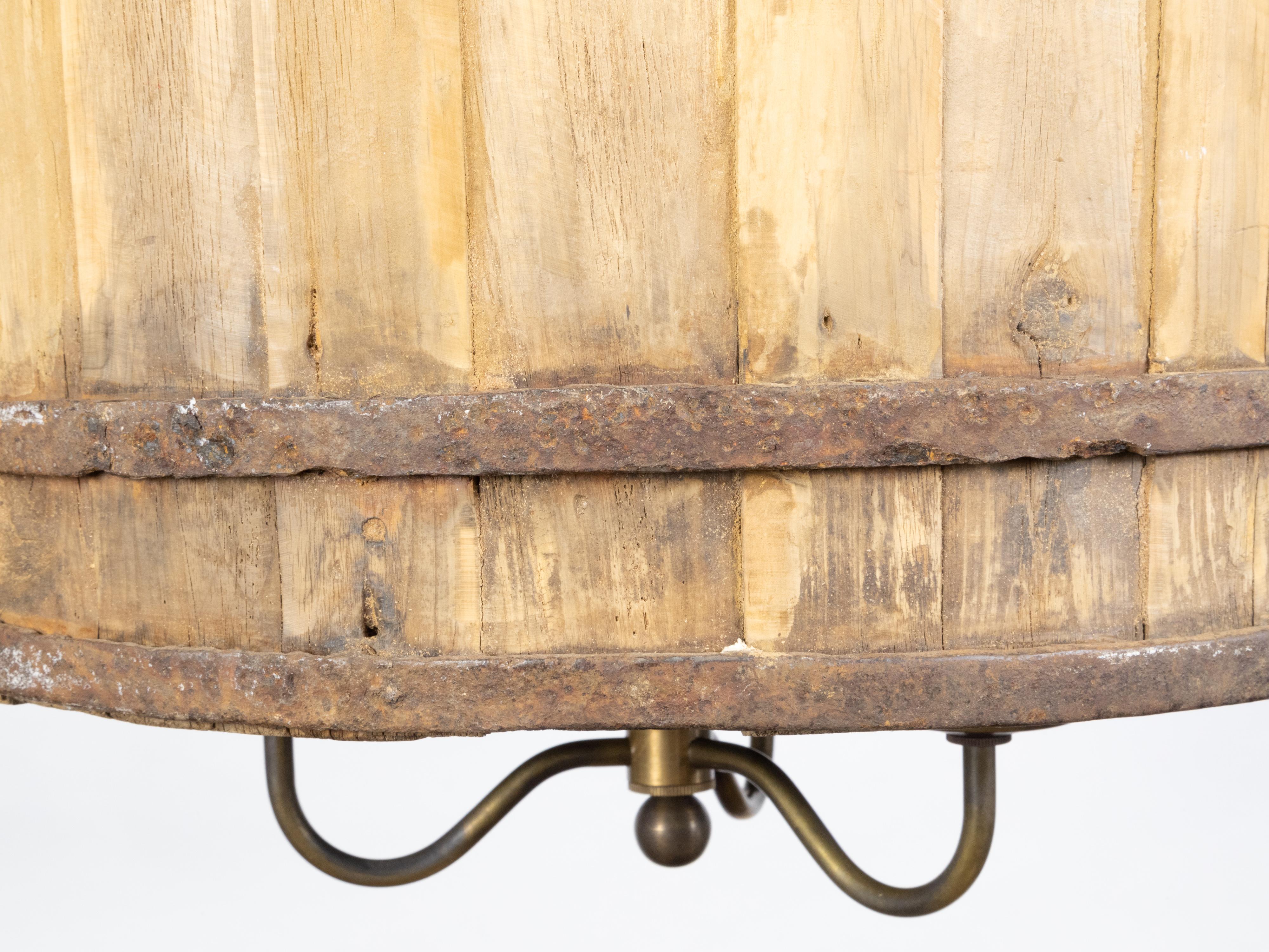 Rustic English Vintage Wooden Barrel Light Fixture with Three Scrolling Arms For Sale 4