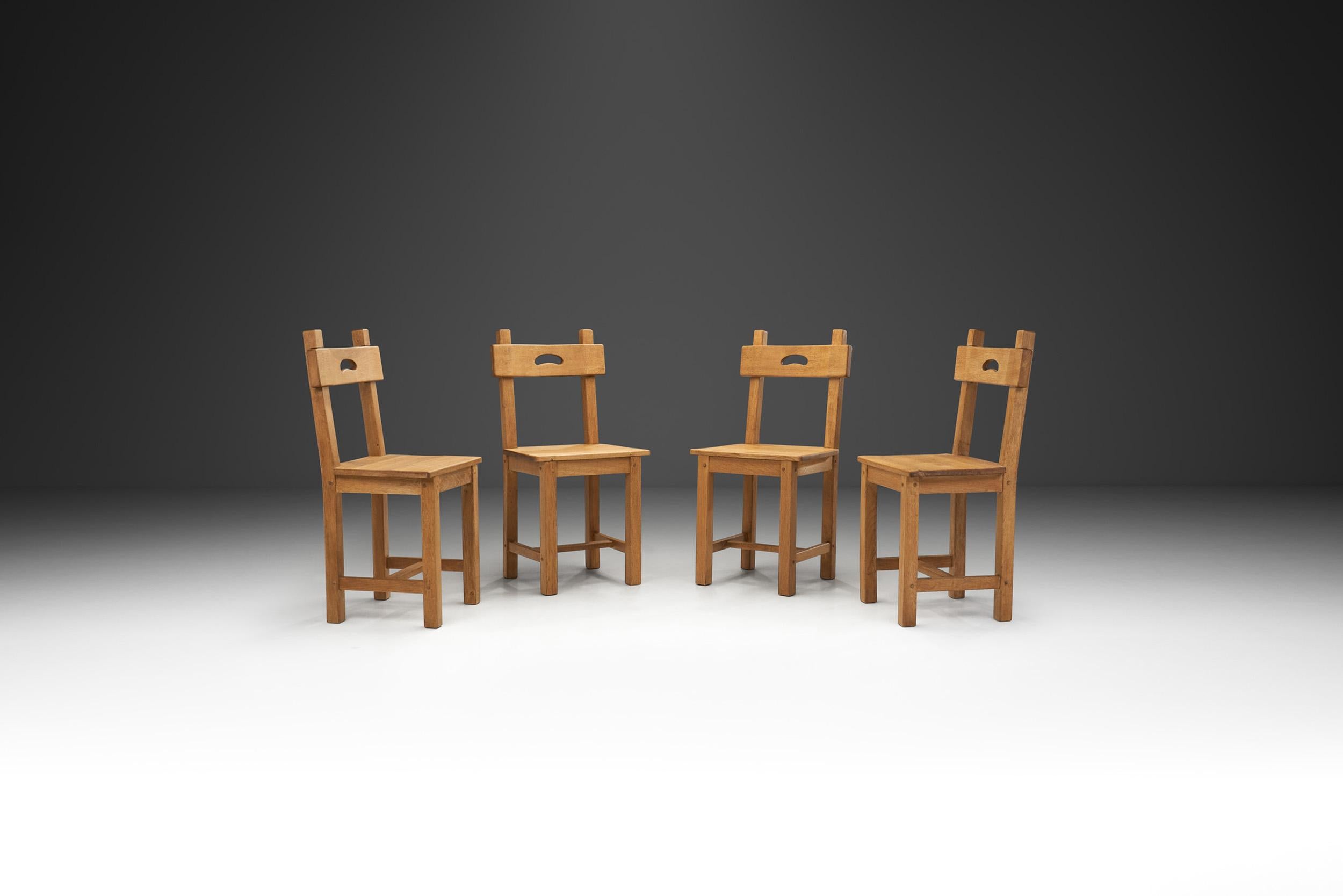 Rustic European Cabinetmaker Oak Dining Chairs, Europe ca 1950s In Good Condition For Sale In Utrecht, NL