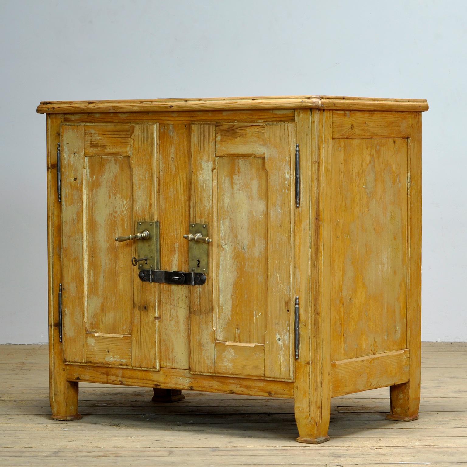 Rustic European Pine Ice Cabinet, Circa 1910 For Sale 6