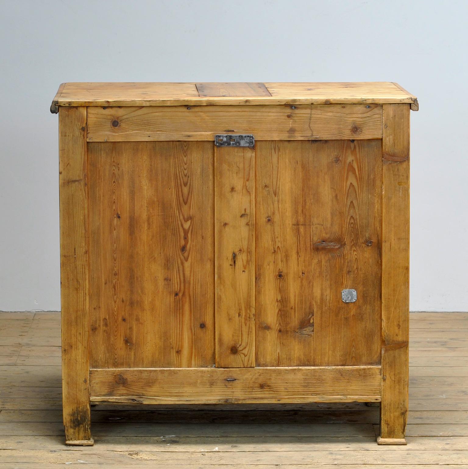 Rustic European Pine Ice Cabinet, Circa 1910 For Sale 7