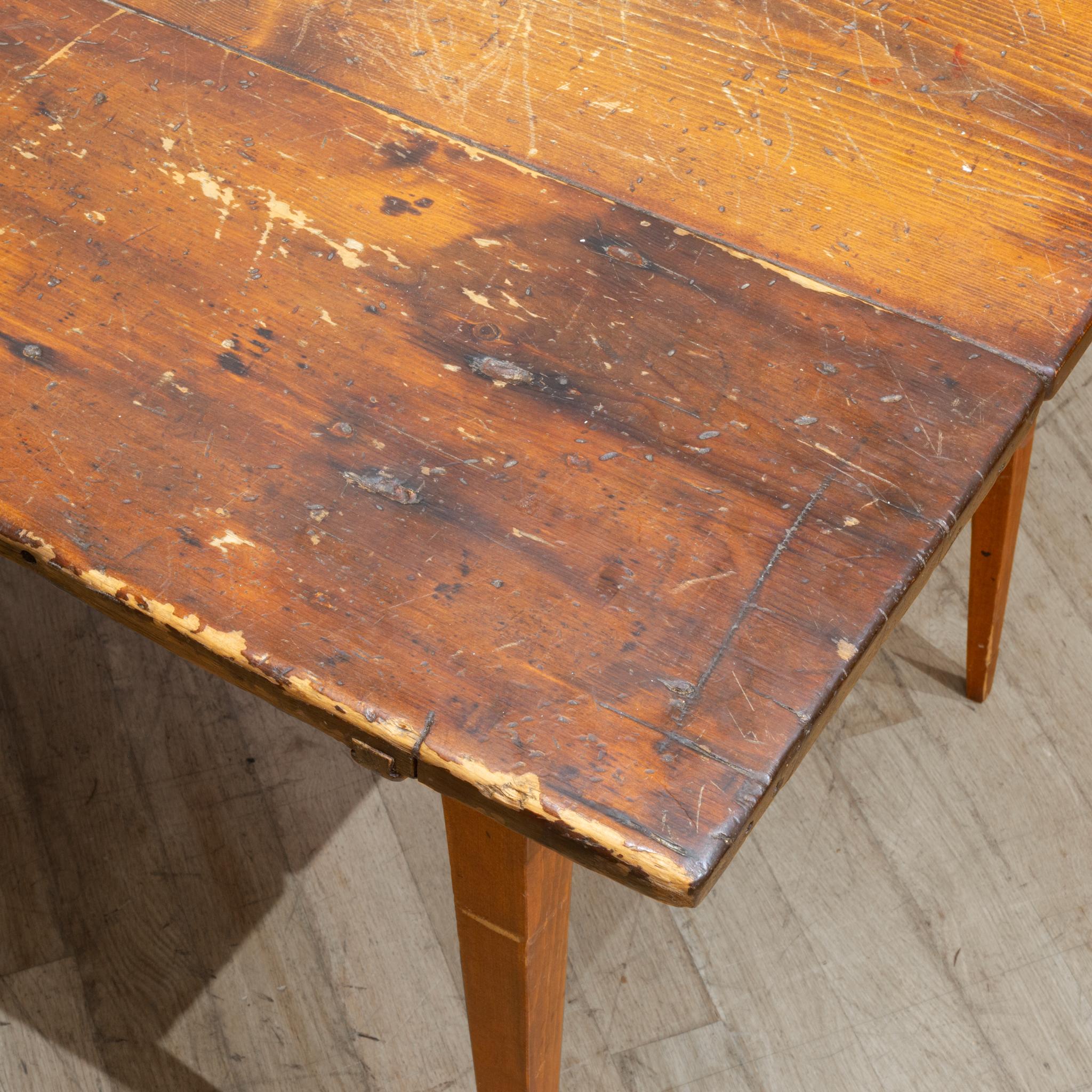 Rustique Table de salle à manger rustique en vente